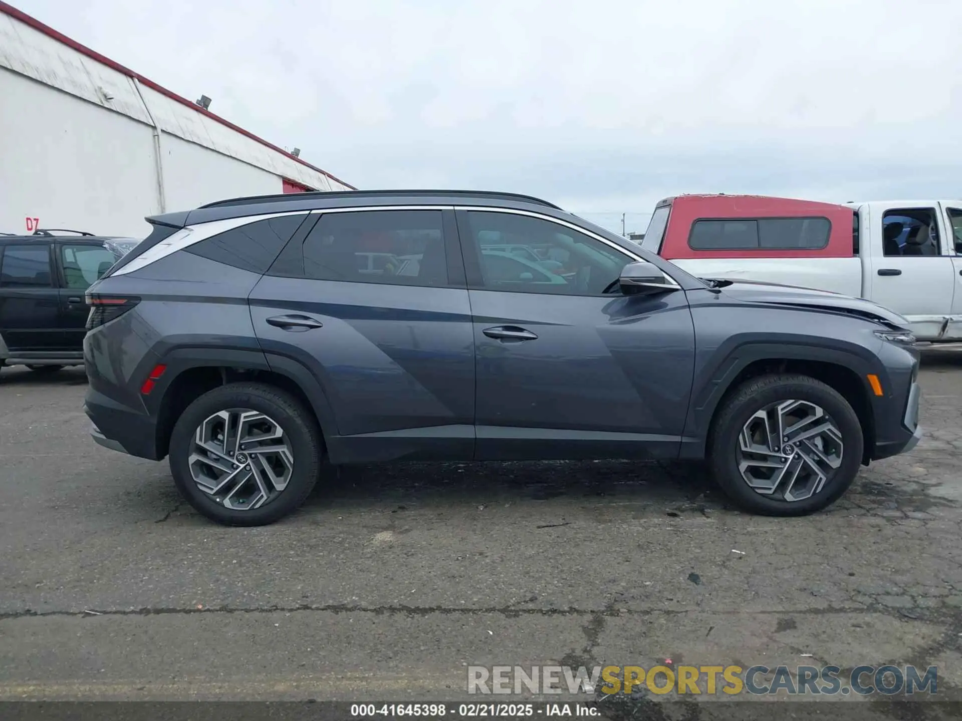 14 Photograph of a damaged car KM8JEDD18SU260671 HYUNDAI TUCSON HYBRID 2025