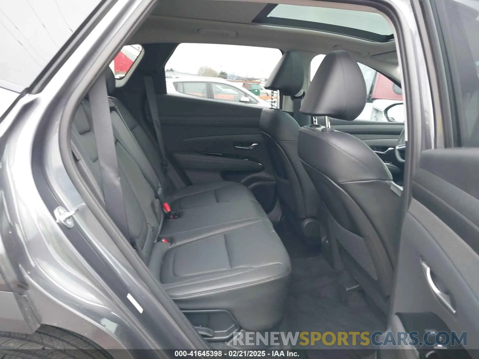 8 Photograph of a damaged car KM8JEDD18SU260671 HYUNDAI TUCSON HYBRID 2025