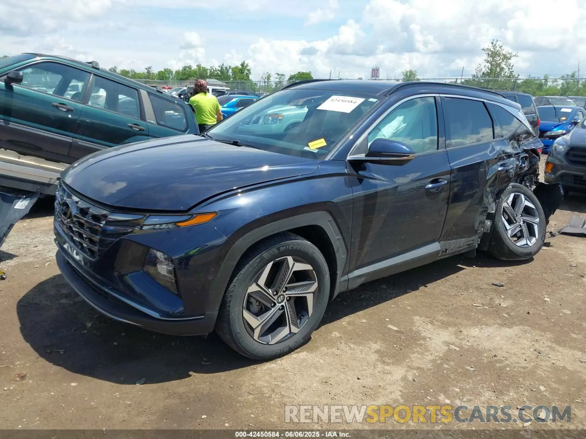 2 Photograph of a damaged car KM8JFDA26NU073735 HYUNDAI TUCSON PLUG-IN HYBRID 2022