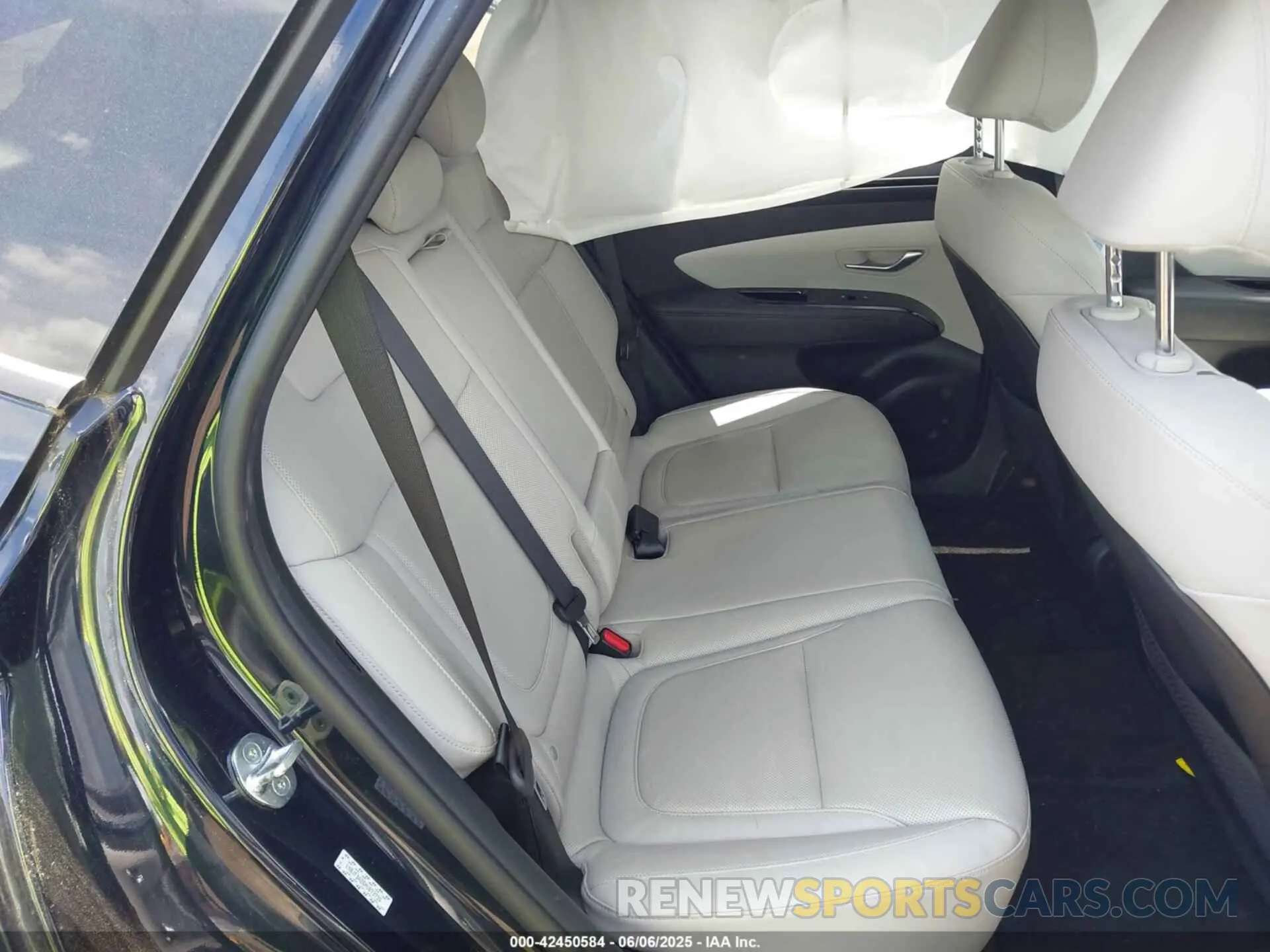 8 Photograph of a damaged car KM8JFDA26NU073735 HYUNDAI TUCSON PLUG-IN HYBRID 2022