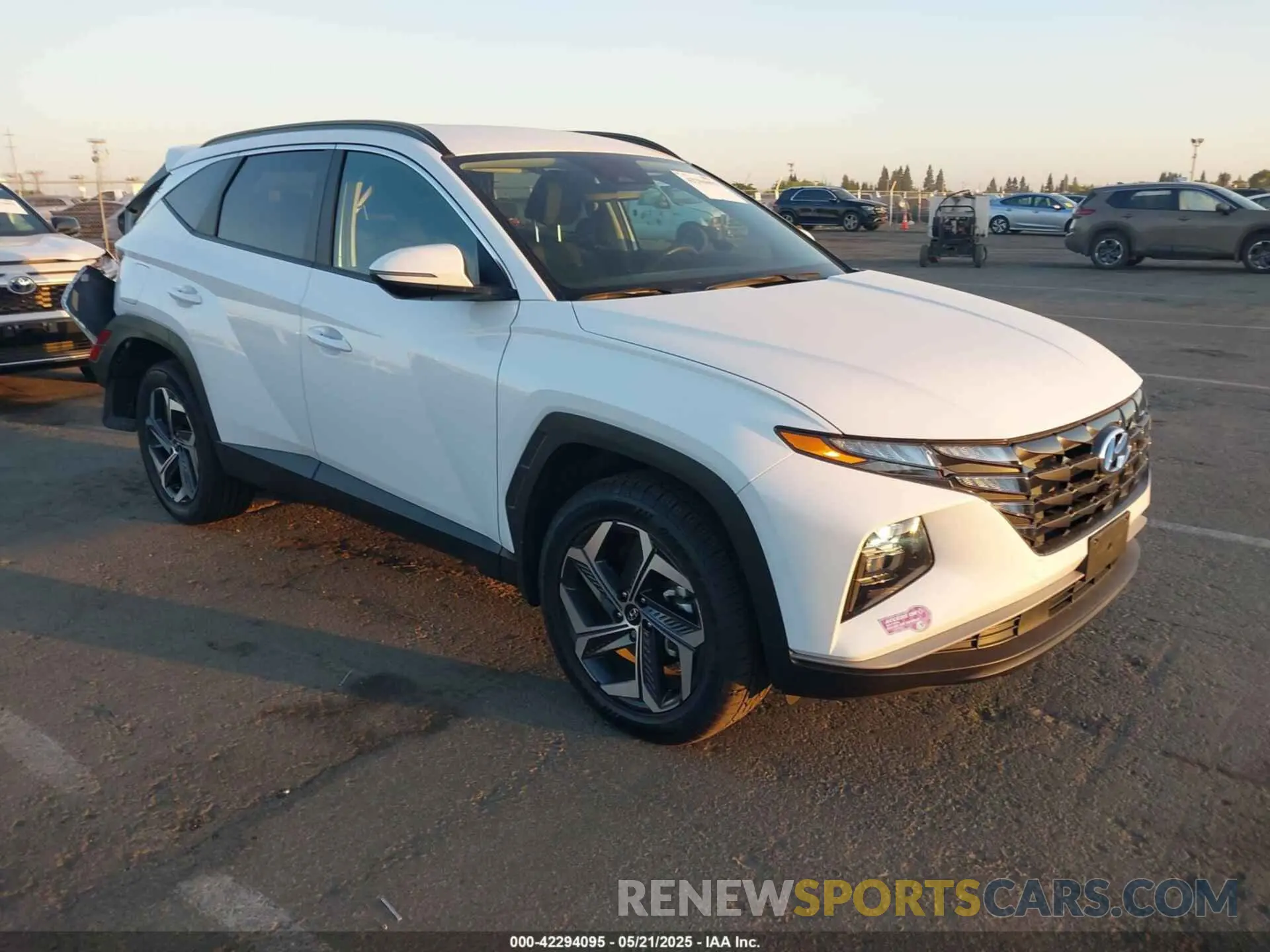 1 Photograph of a damaged car KM8JBDA24PU127385 HYUNDAI TUCSON PLUG-IN HYBRID 2023