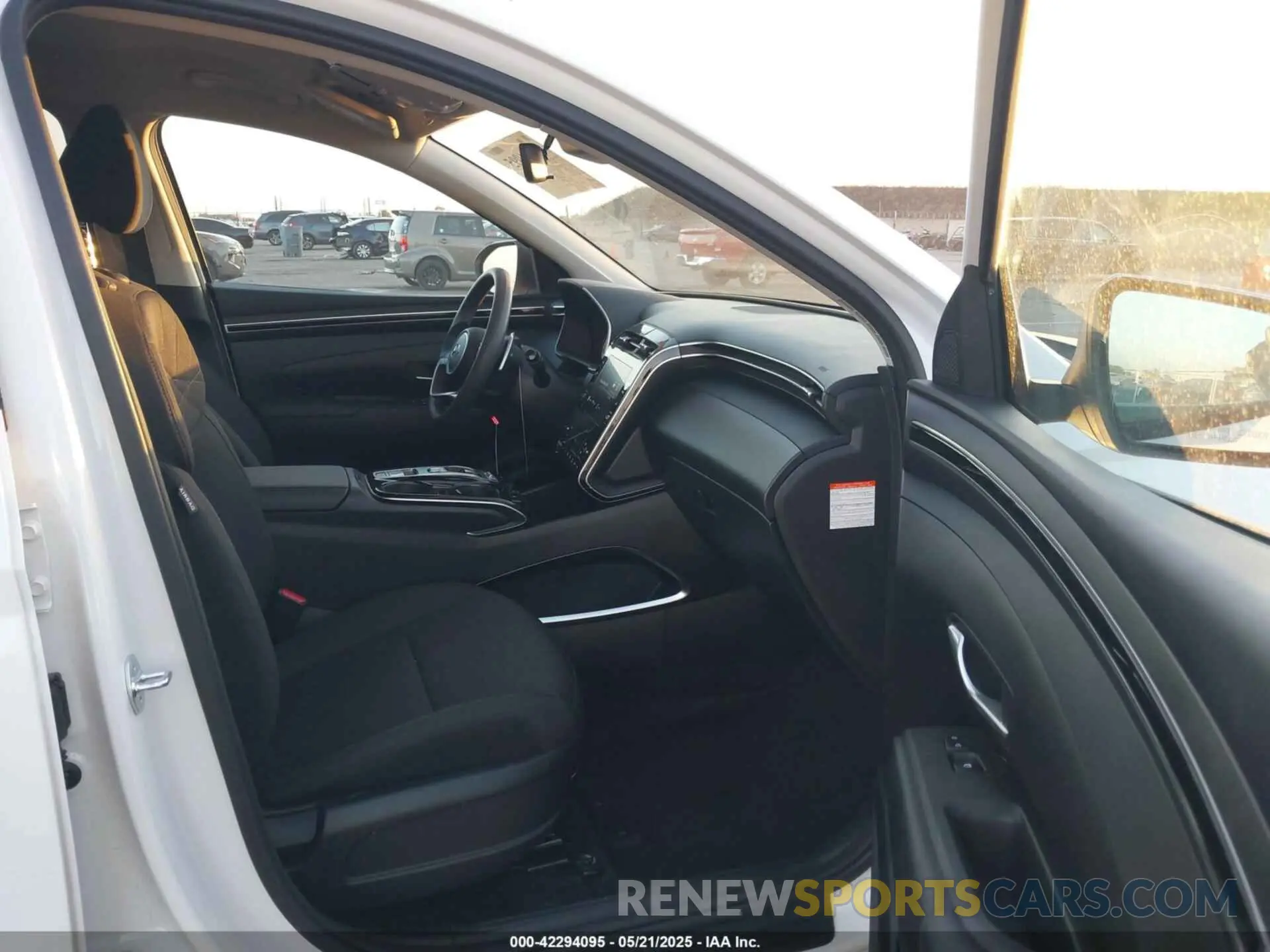 5 Photograph of a damaged car KM8JBDA24PU127385 HYUNDAI TUCSON PLUG-IN HYBRID 2023