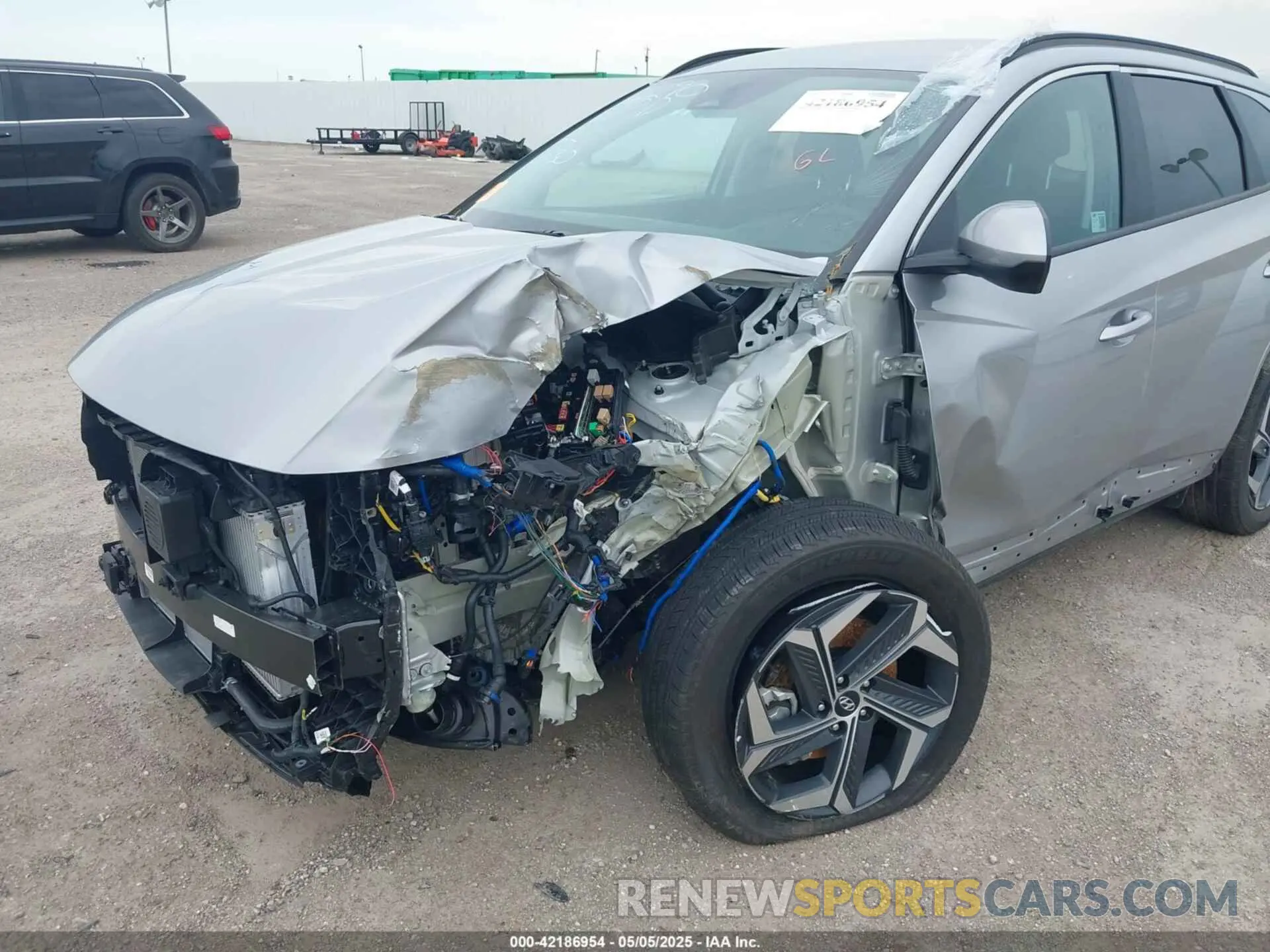 6 Photograph of a damaged car KM8JBDD29RU211717 HYUNDAI TUCSON PLUG-IN HYBRID 2024