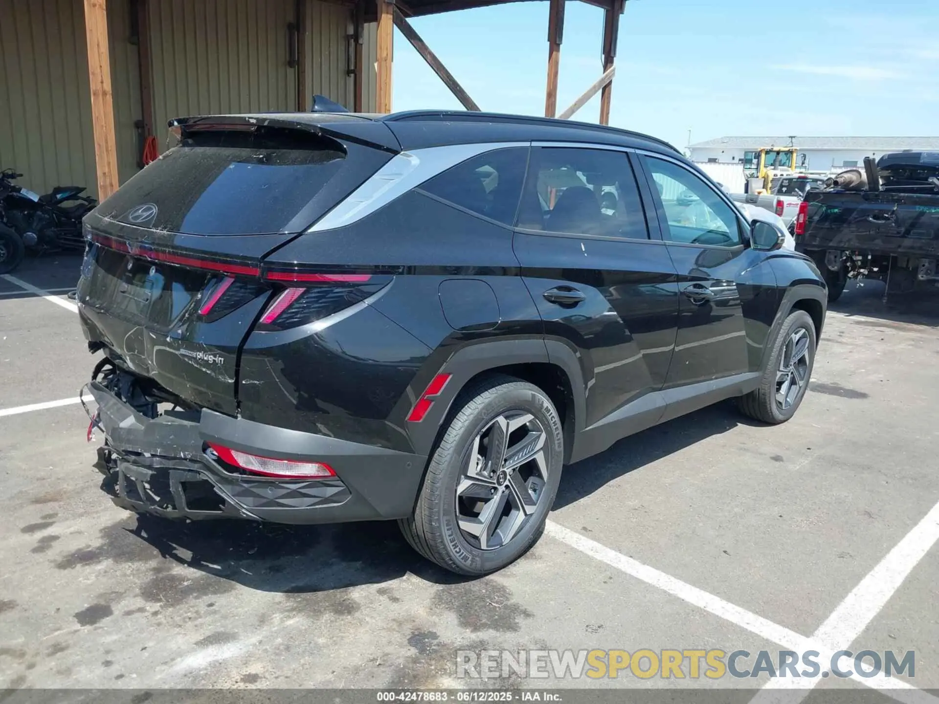 4 Photograph of a damaged car KM8JFDD27RU251248 HYUNDAI TUCSON PLUG-IN HYBRID 2024