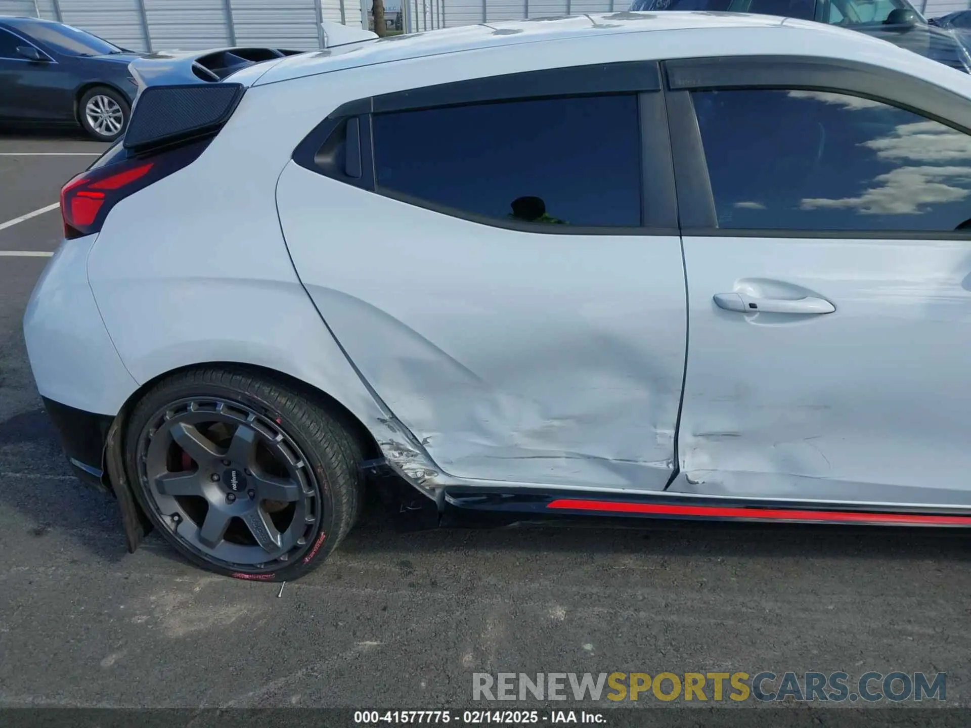 6 Photograph of a damaged car KMHT36AH6KU001916 HYUNDAI VELOSTER 2019