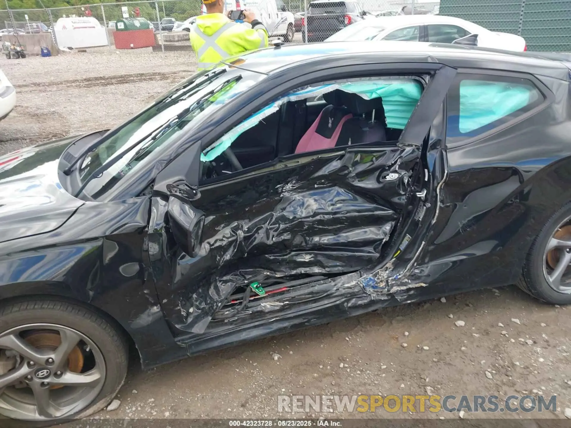 6 Photograph of a damaged car KMHTG6AF0KU006239 HYUNDAI VELOSTER 2019