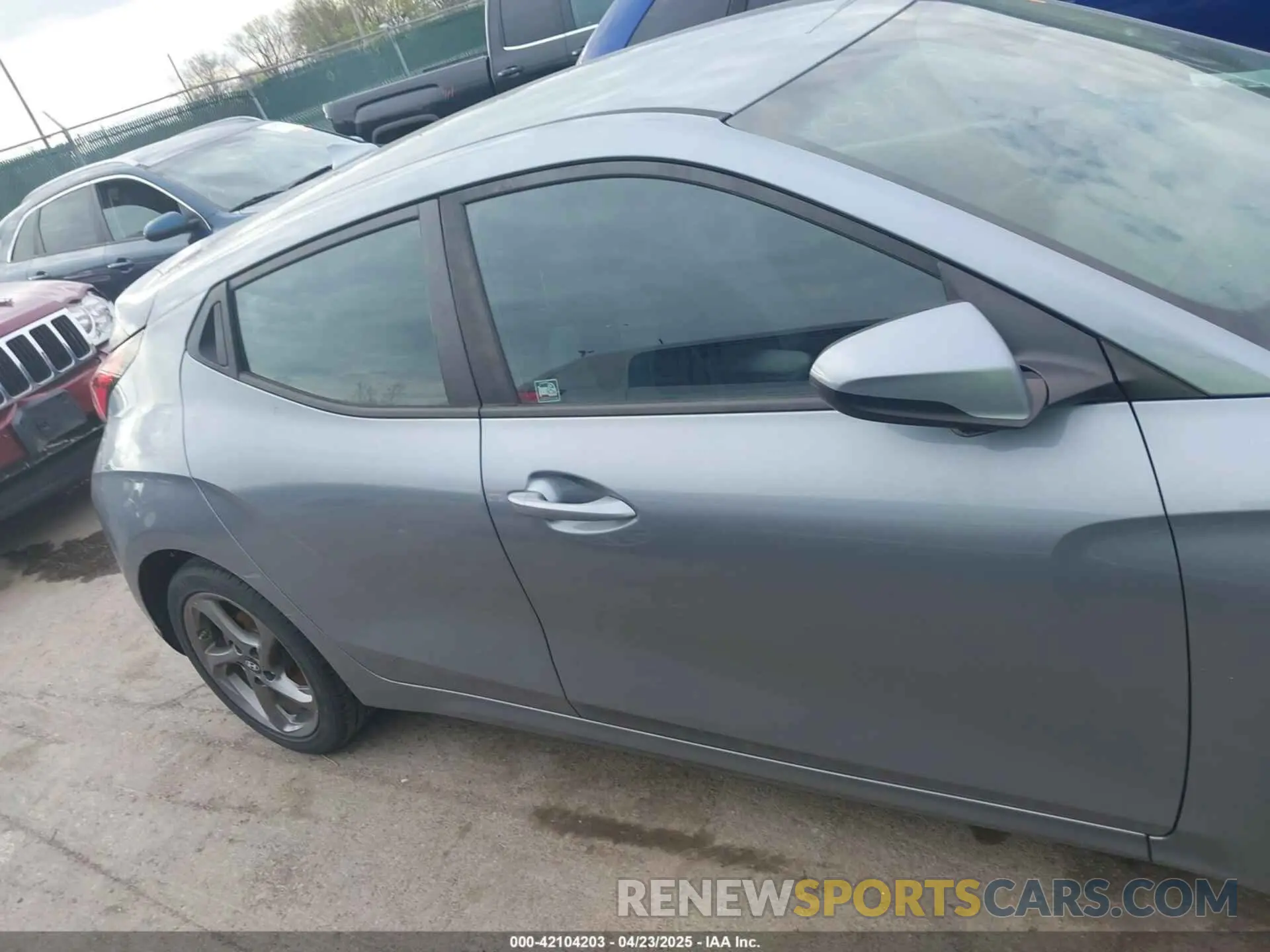 13 Photograph of a damaged car KMHTG6AF0KU017161 HYUNDAI VELOSTER 2019