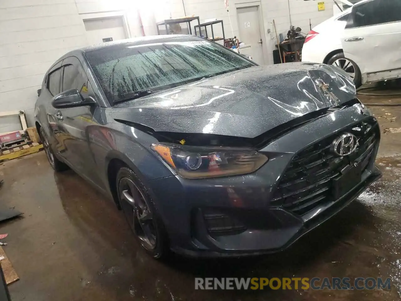 4 Photograph of a damaged car KMHTG6AF1KU017850 HYUNDAI VELOSTER 2019