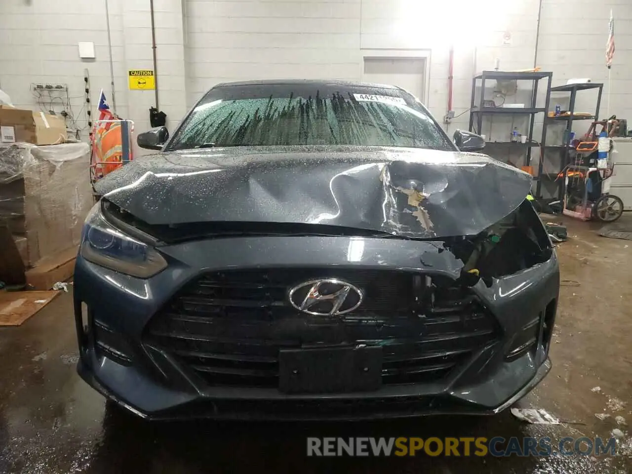 5 Photograph of a damaged car KMHTG6AF1KU017850 HYUNDAI VELOSTER 2019