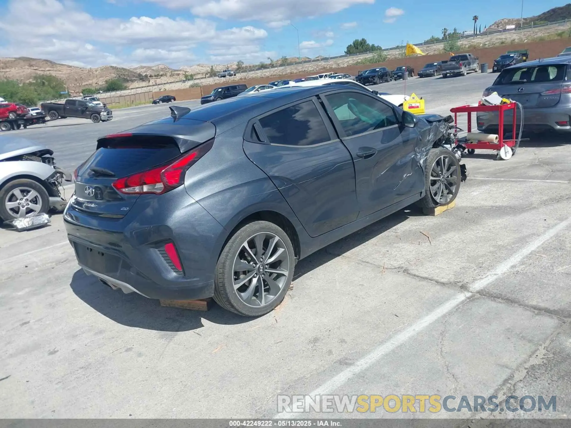 4 Photograph of a damaged car KMHTG6AF4KU009869 HYUNDAI VELOSTER 2019