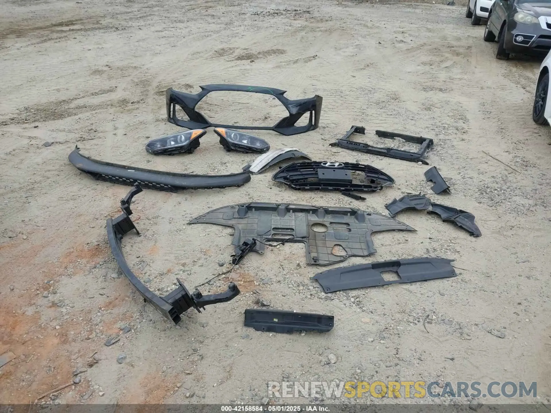 12 Photograph of a damaged car KMHTG6AF4KU010391 HYUNDAI VELOSTER 2019