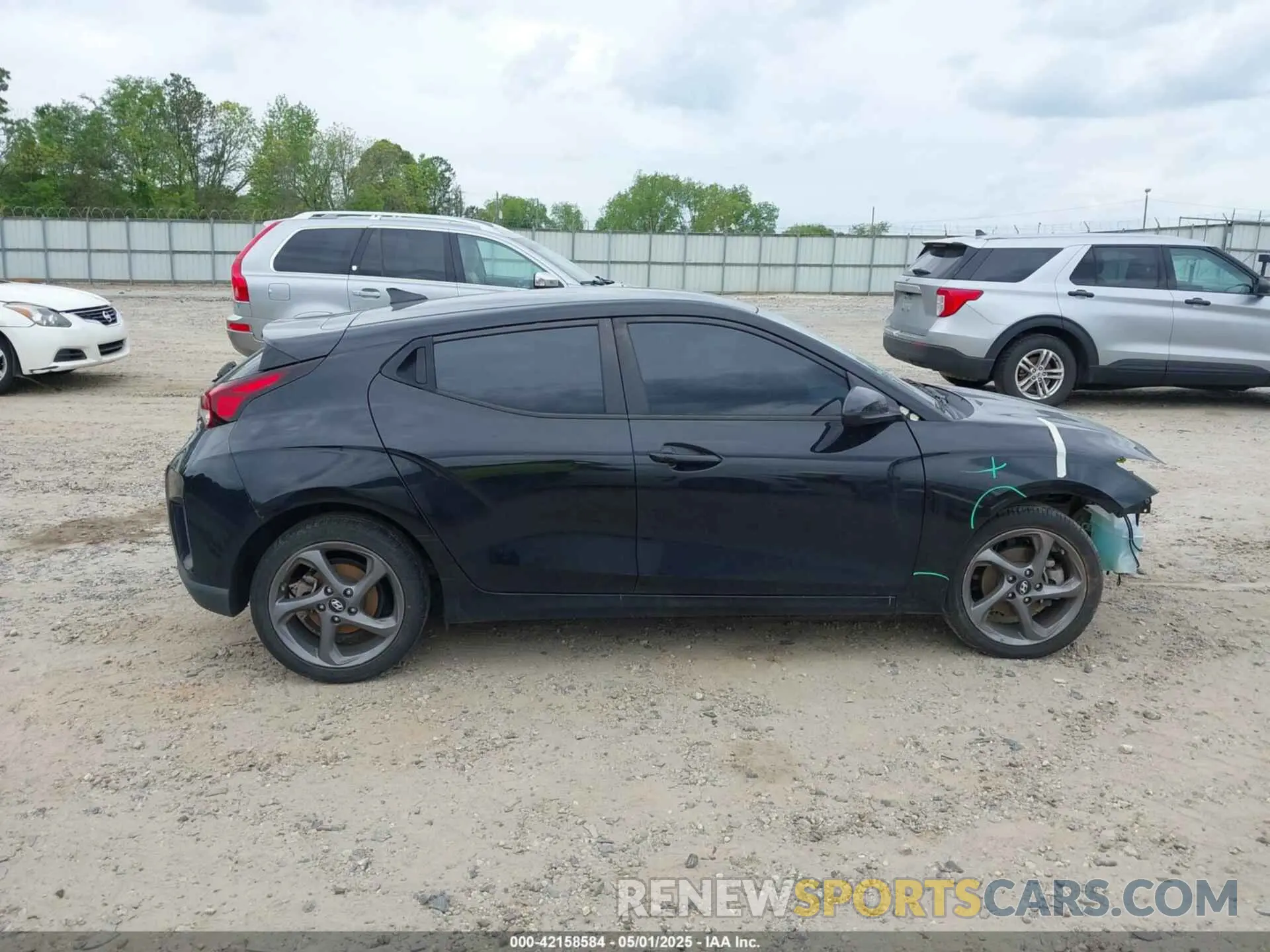 14 Photograph of a damaged car KMHTG6AF4KU010391 HYUNDAI VELOSTER 2019