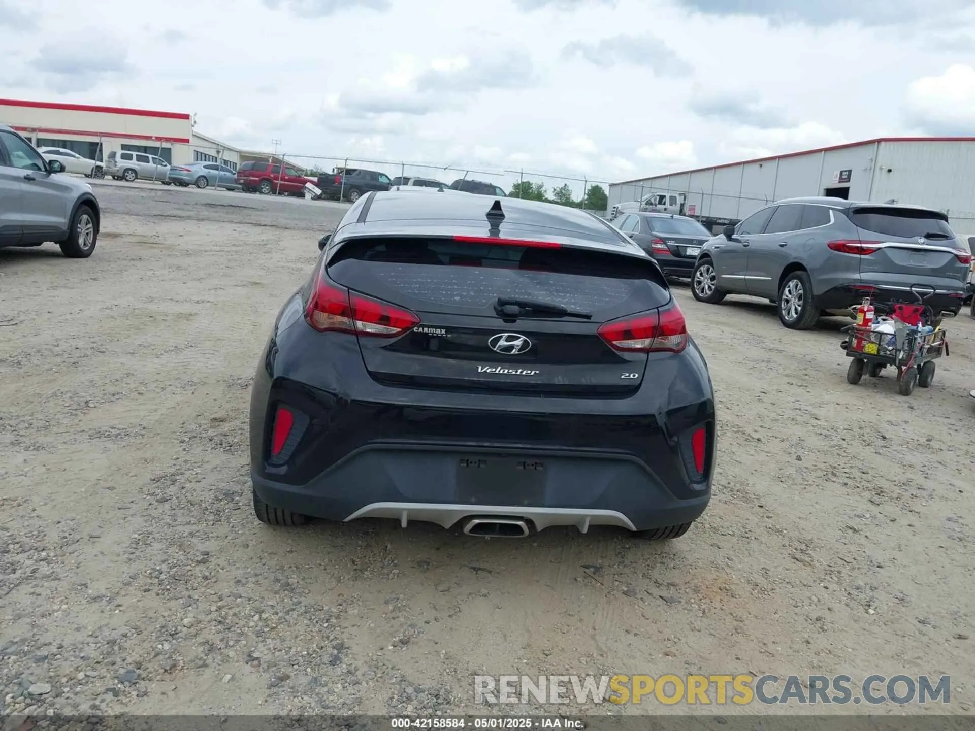 17 Photograph of a damaged car KMHTG6AF4KU010391 HYUNDAI VELOSTER 2019