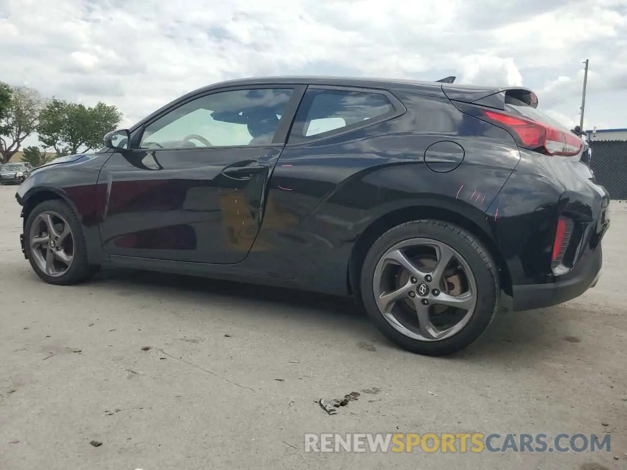 2 Photograph of a damaged car KMHTG6AF5KU010674 HYUNDAI VELOSTER 2019