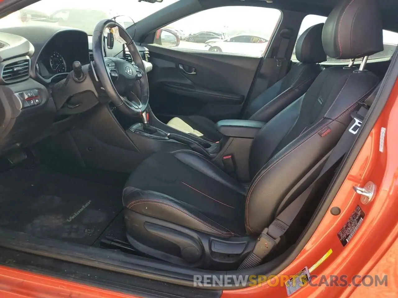7 Photograph of a damaged car KMHTG6AF6KU019061 HYUNDAI VELOSTER 2019