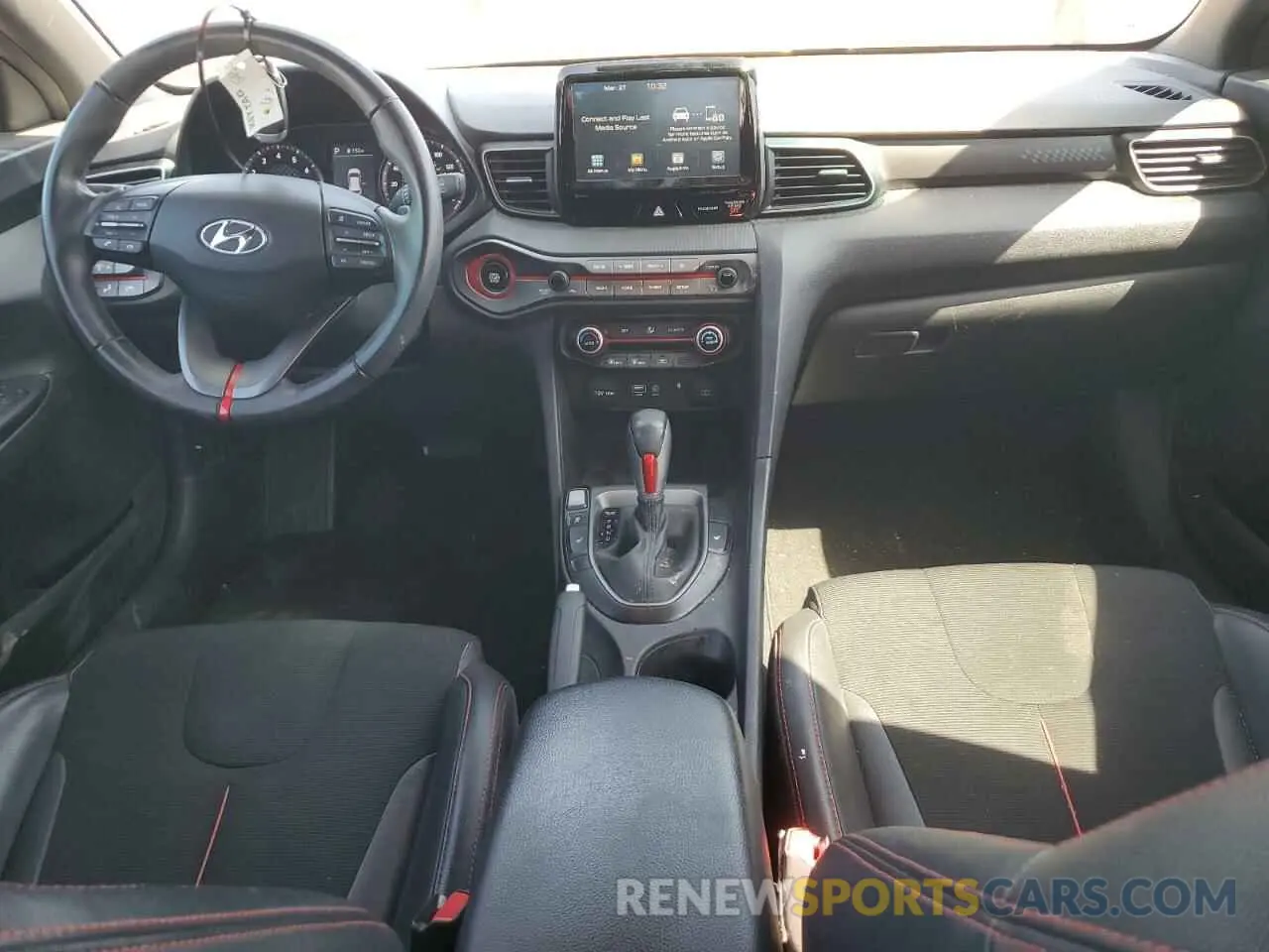 8 Photograph of a damaged car KMHTG6AF6KU019061 HYUNDAI VELOSTER 2019