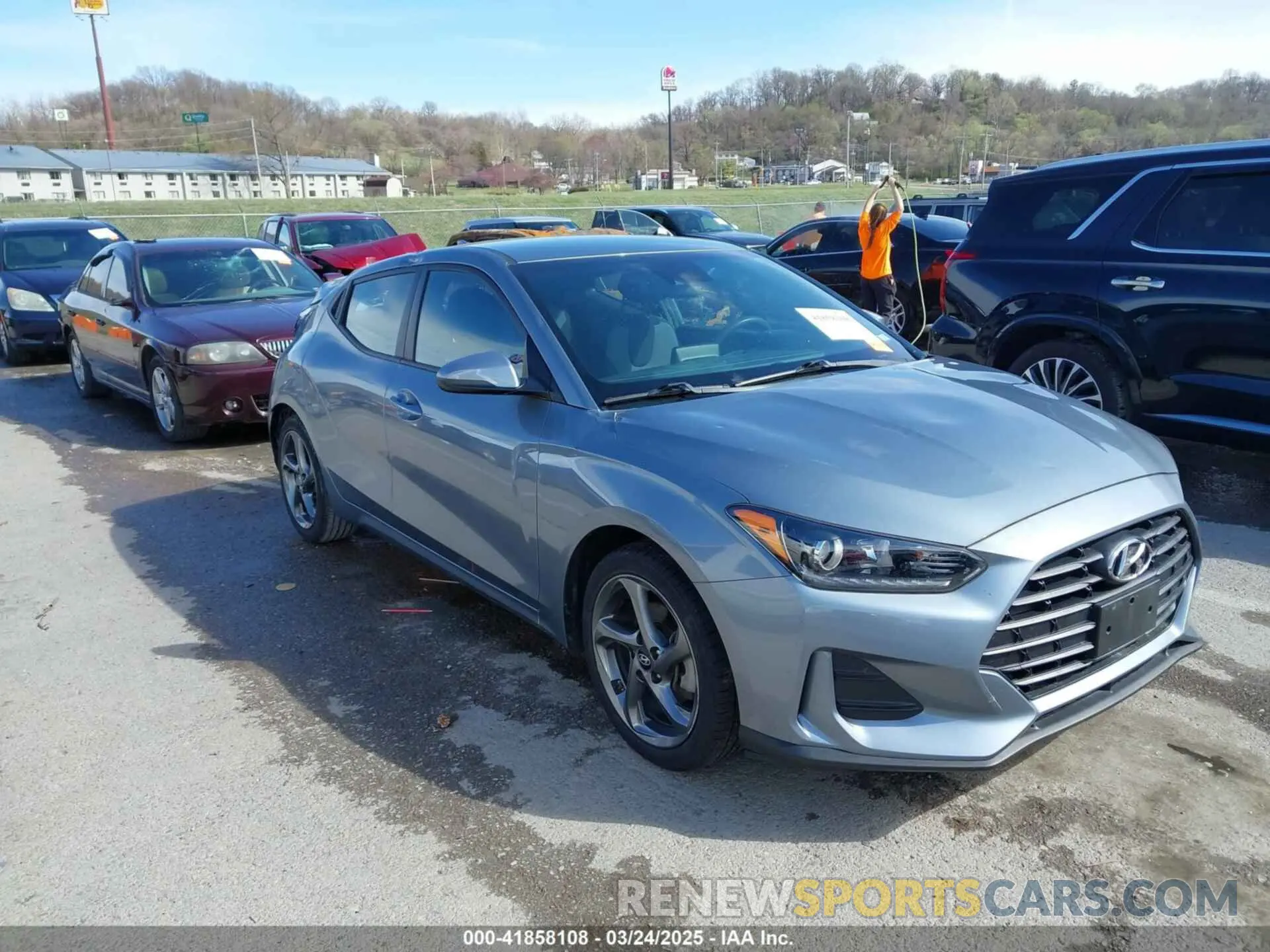 1 Photograph of a damaged car KMHTG6AF8KU010975 HYUNDAI VELOSTER 2019