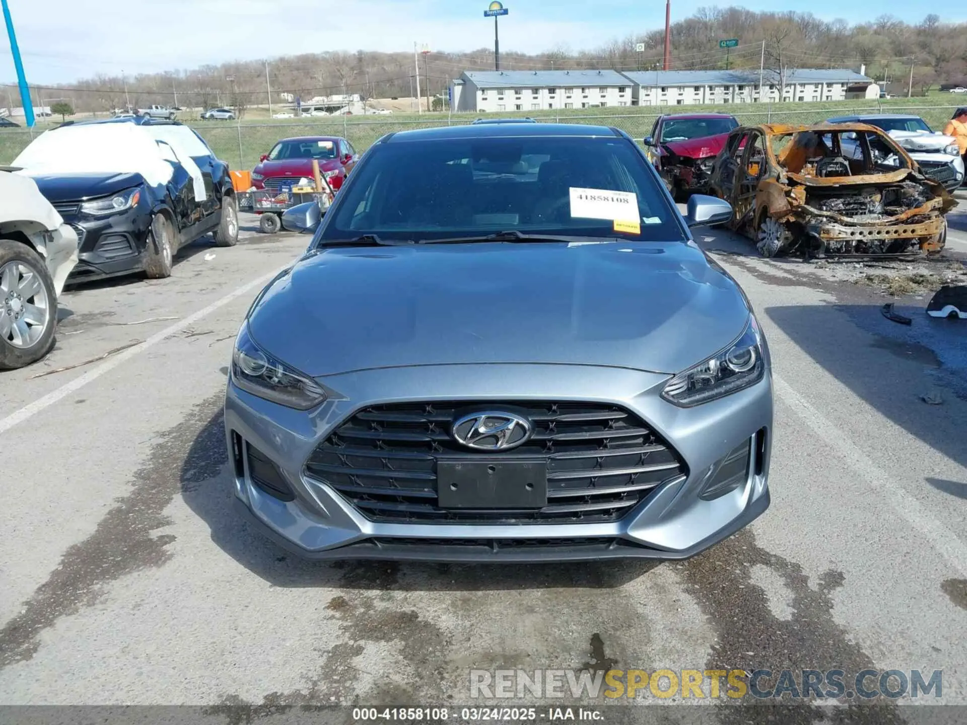 13 Photograph of a damaged car KMHTG6AF8KU010975 HYUNDAI VELOSTER 2019