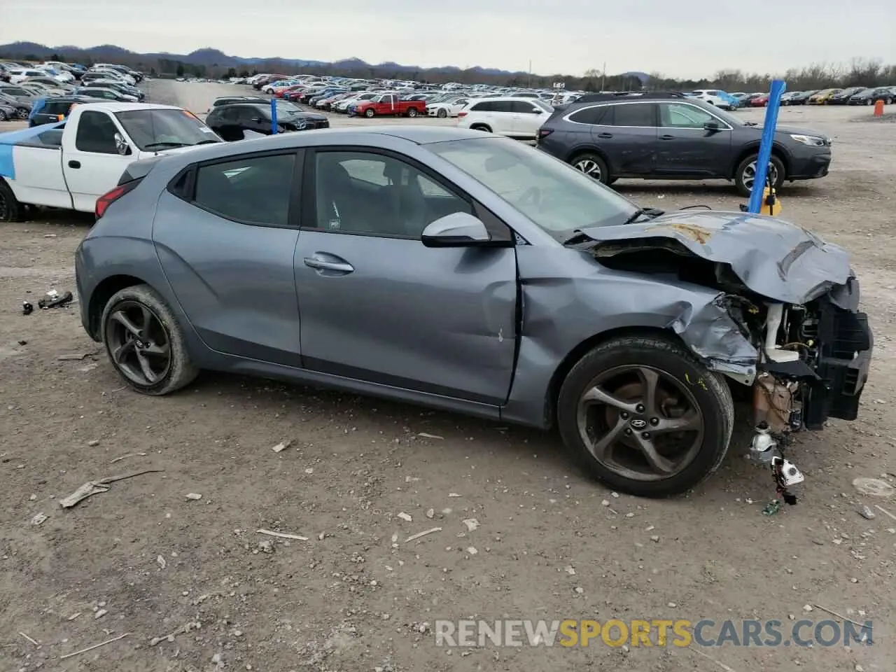 4 Photograph of a damaged car KMHTG6AF8KU017103 HYUNDAI VELOSTER 2019