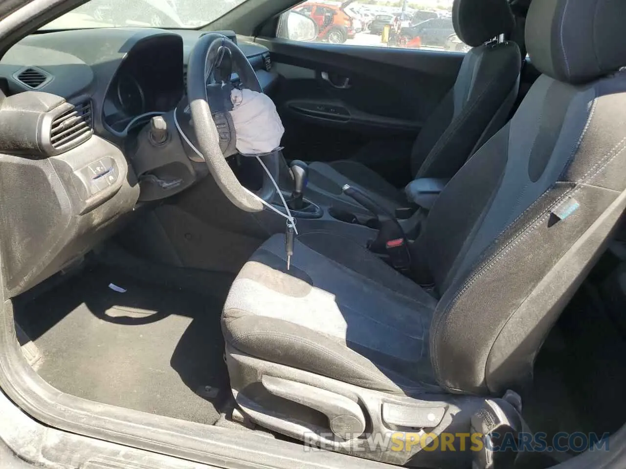 7 Photograph of a damaged car KMHTG6AF8KU019899 HYUNDAI VELOSTER 2019