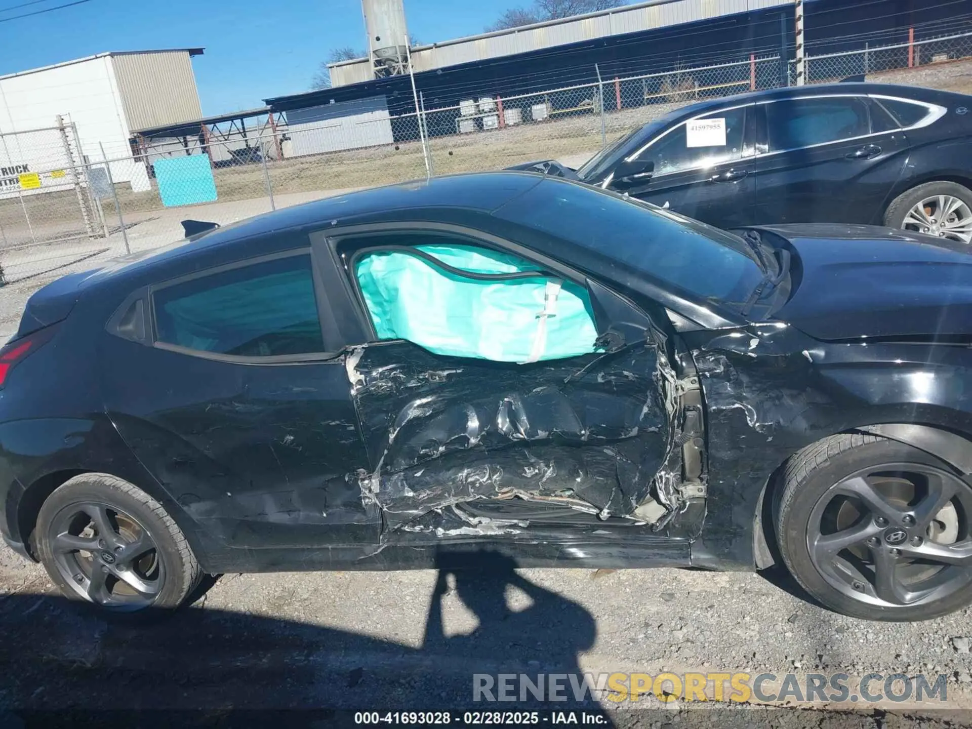 13 Photograph of a damaged car KMHTG6AF9KU003825 HYUNDAI VELOSTER 2019