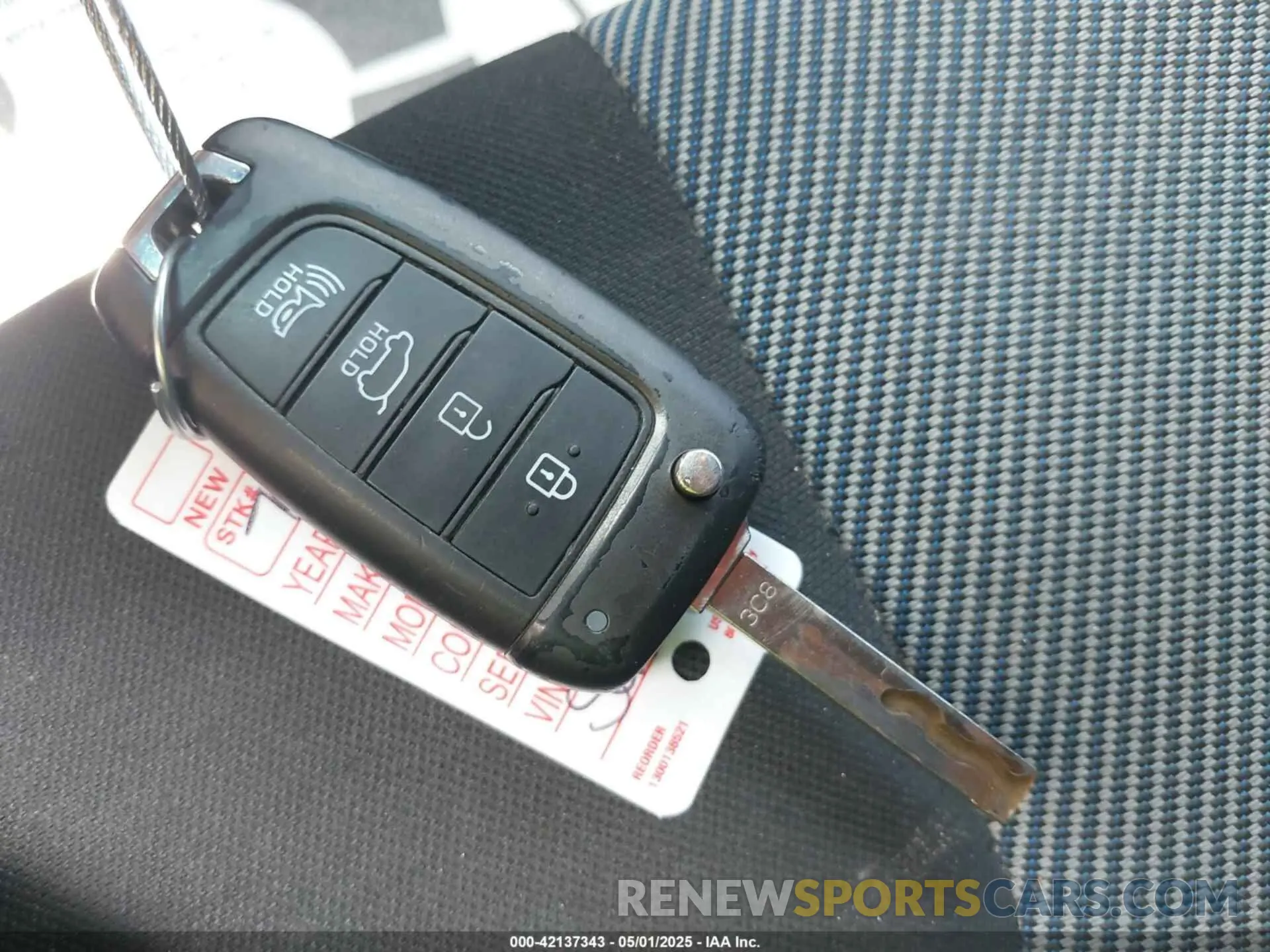 11 Photograph of a damaged car KMHTG6AFXKU016745 HYUNDAI VELOSTER 2019