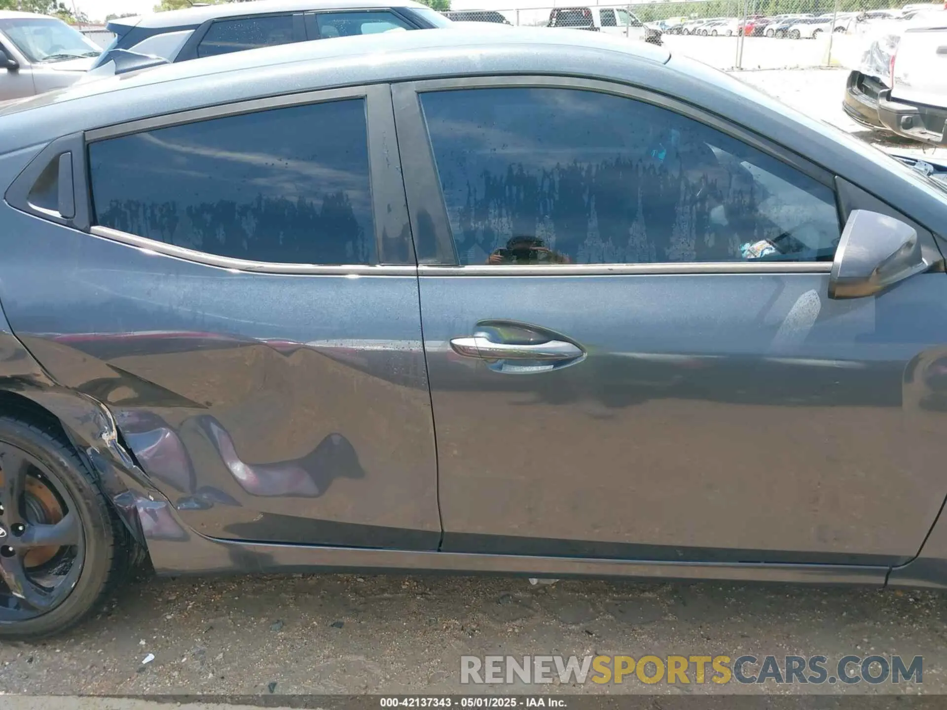 13 Photograph of a damaged car KMHTG6AFXKU016745 HYUNDAI VELOSTER 2019