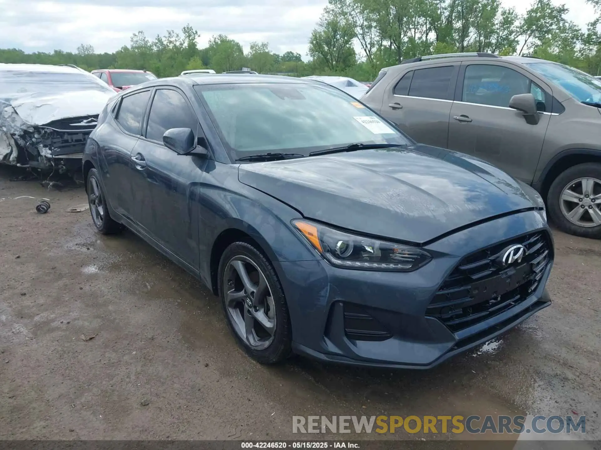 1 Photograph of a damaged car KMHTG6AFXKU019726 HYUNDAI VELOSTER 2019