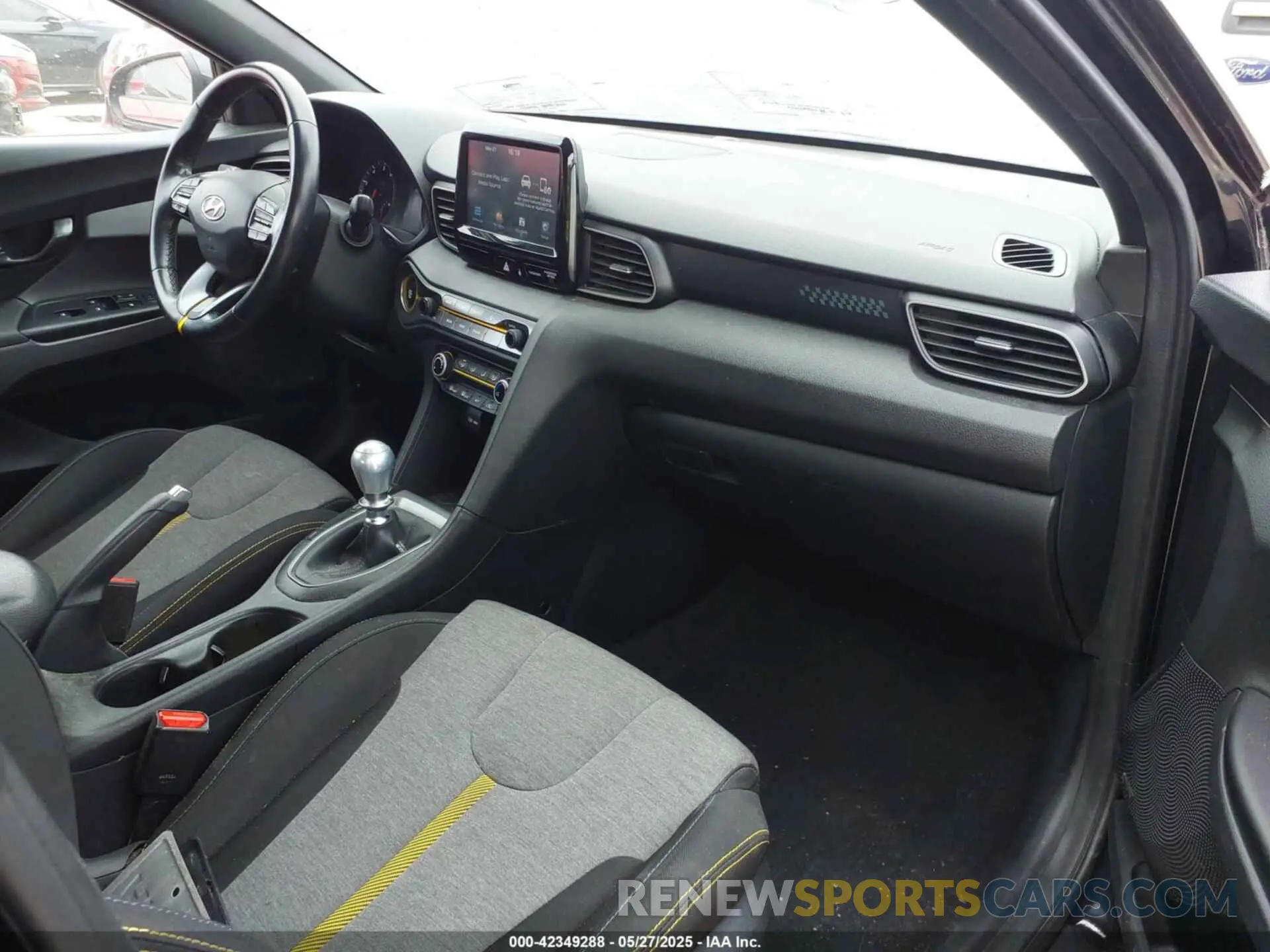 5 Photograph of a damaged car KMHTH6AB0KU008440 HYUNDAI VELOSTER 2019