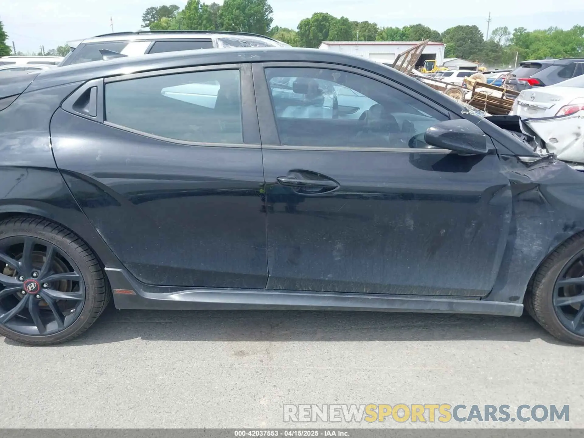 13 Photograph of a damaged car KMHTH6AB4KU011518 HYUNDAI VELOSTER 2019