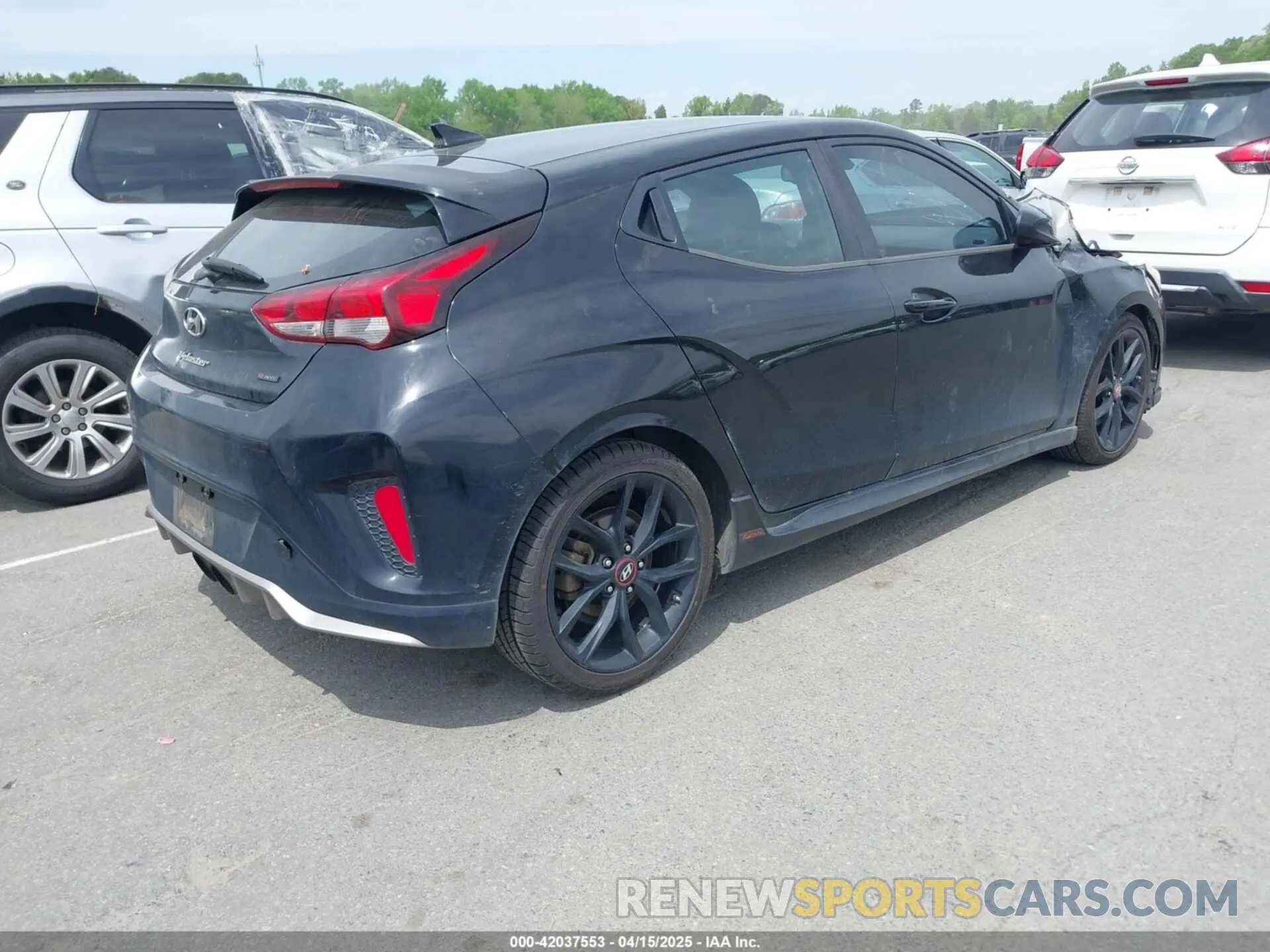 4 Photograph of a damaged car KMHTH6AB4KU011518 HYUNDAI VELOSTER 2019