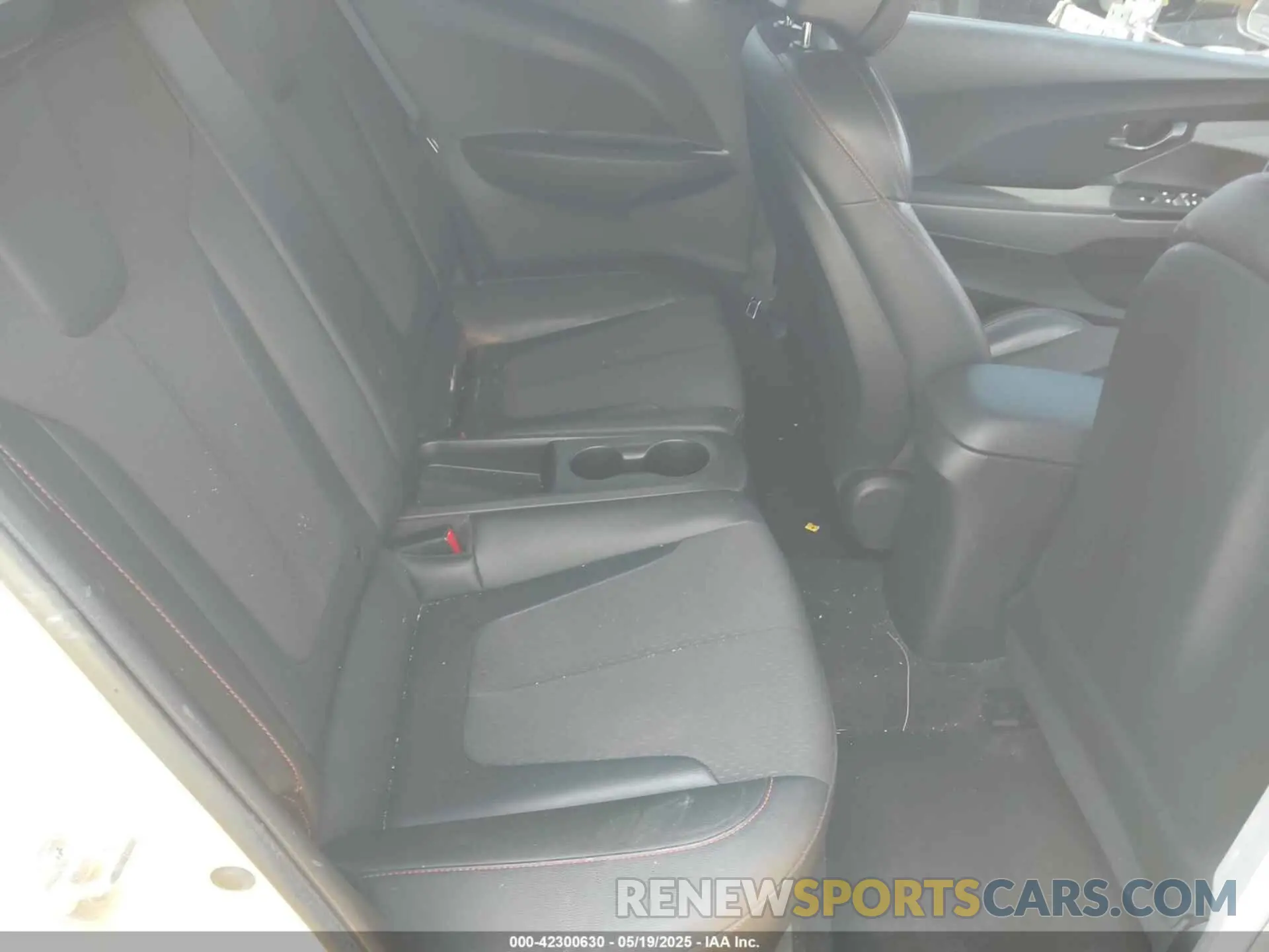 8 Photograph of a damaged car KMHTH6AB8KU005978 HYUNDAI VELOSTER 2019