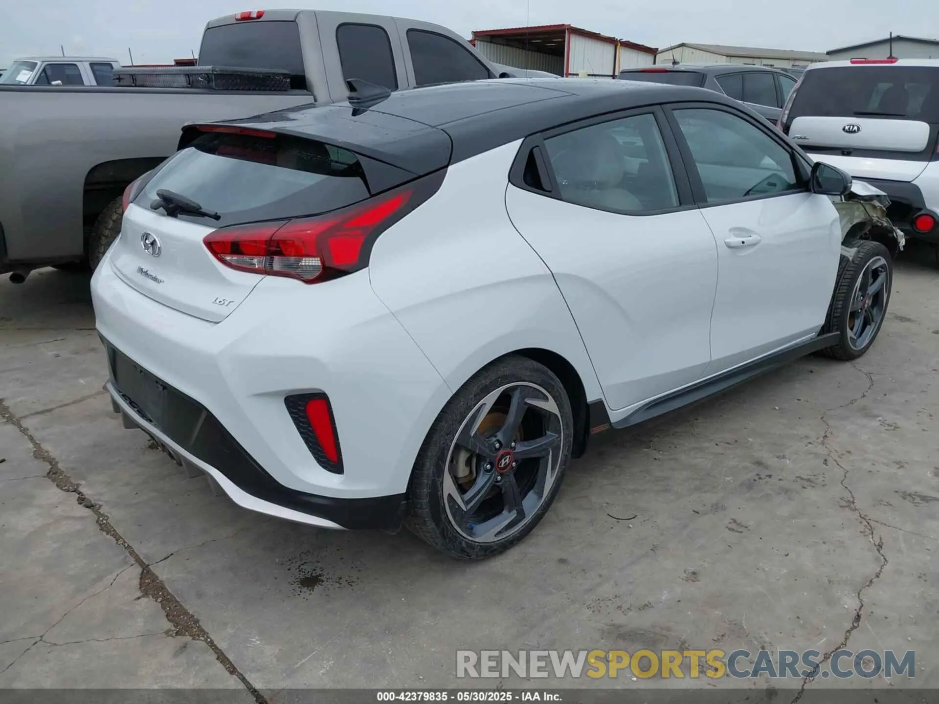 4 Photograph of a damaged car KMHTH6ABXKU012222 HYUNDAI VELOSTER 2019