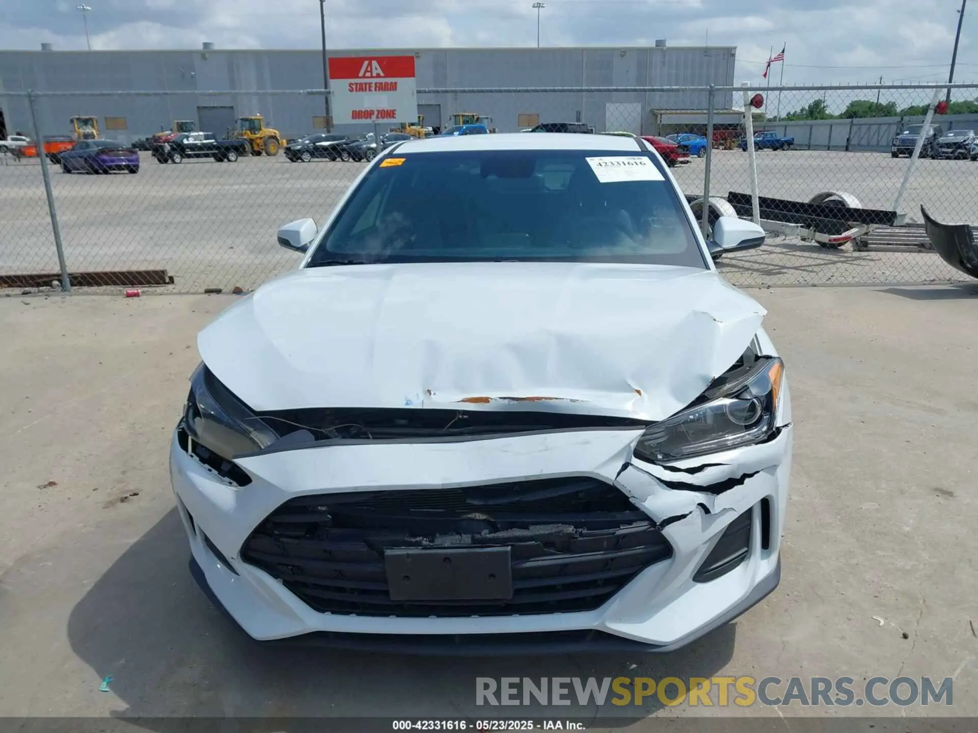 12 Photograph of a damaged car KMHTG6AF0LU029621 HYUNDAI VELOSTER 2020