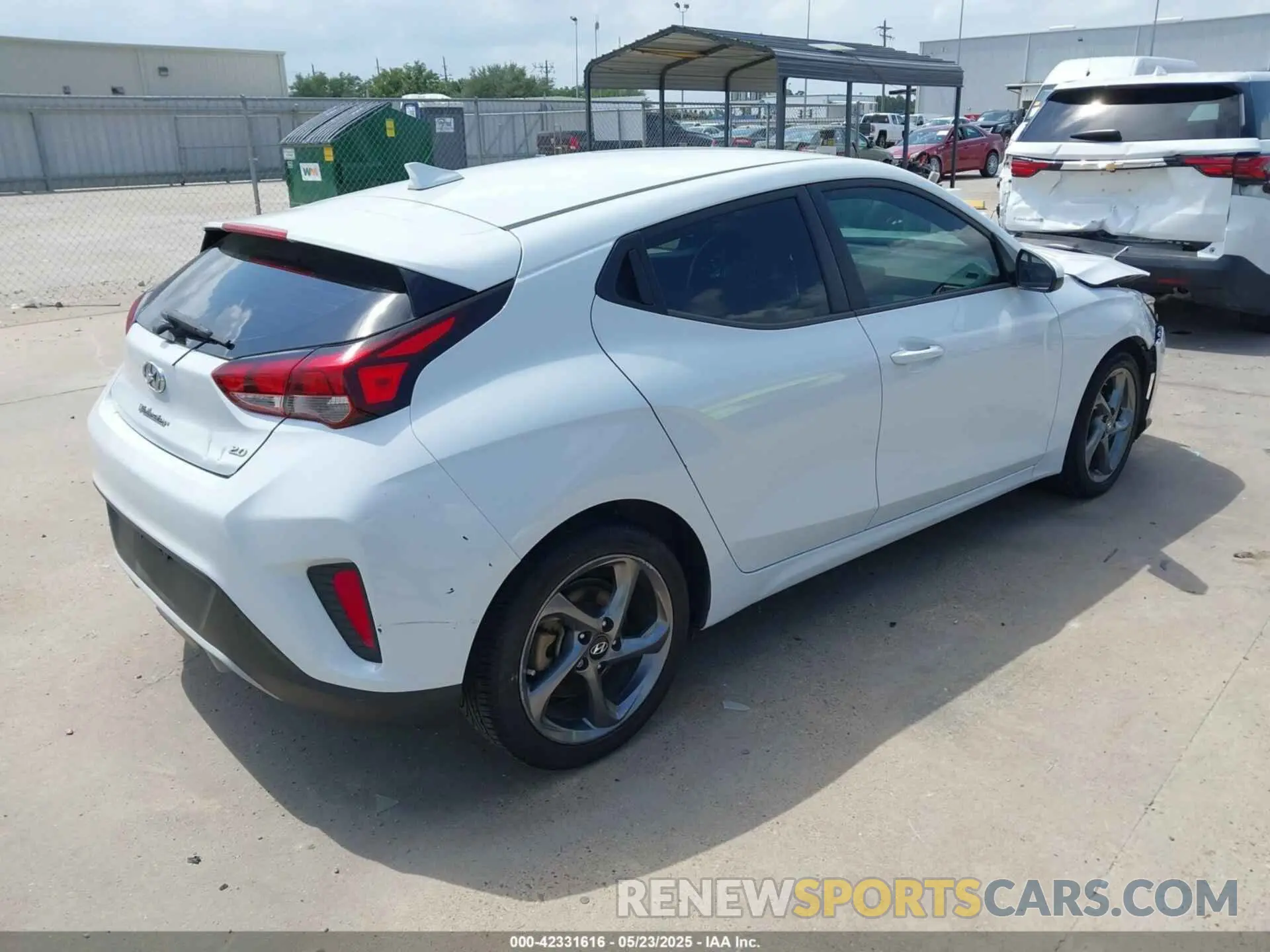 4 Photograph of a damaged car KMHTG6AF0LU029621 HYUNDAI VELOSTER 2020