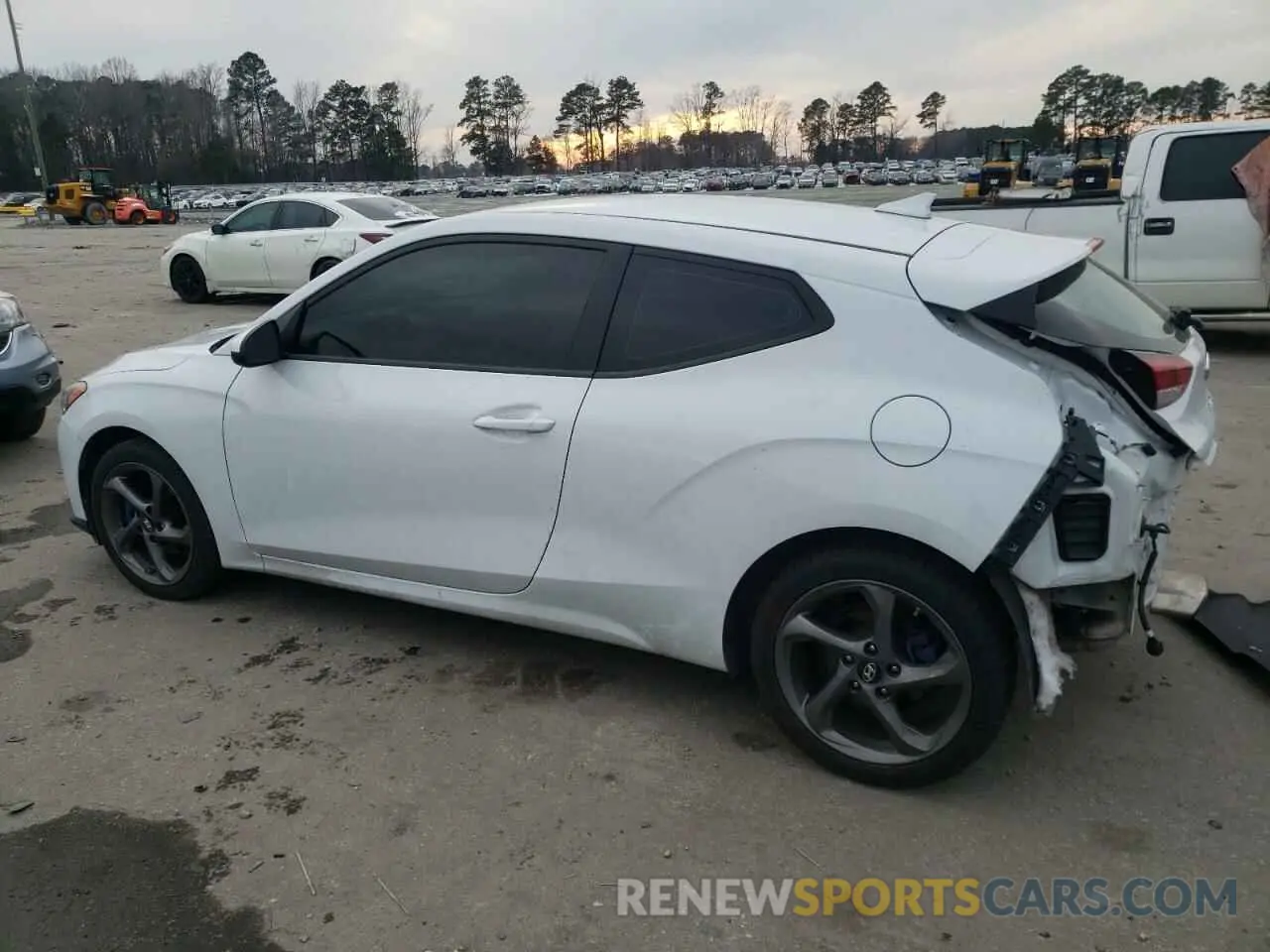 2 Photograph of a damaged car KMHTG6AF2LU022010 HYUNDAI VELOSTER 2020