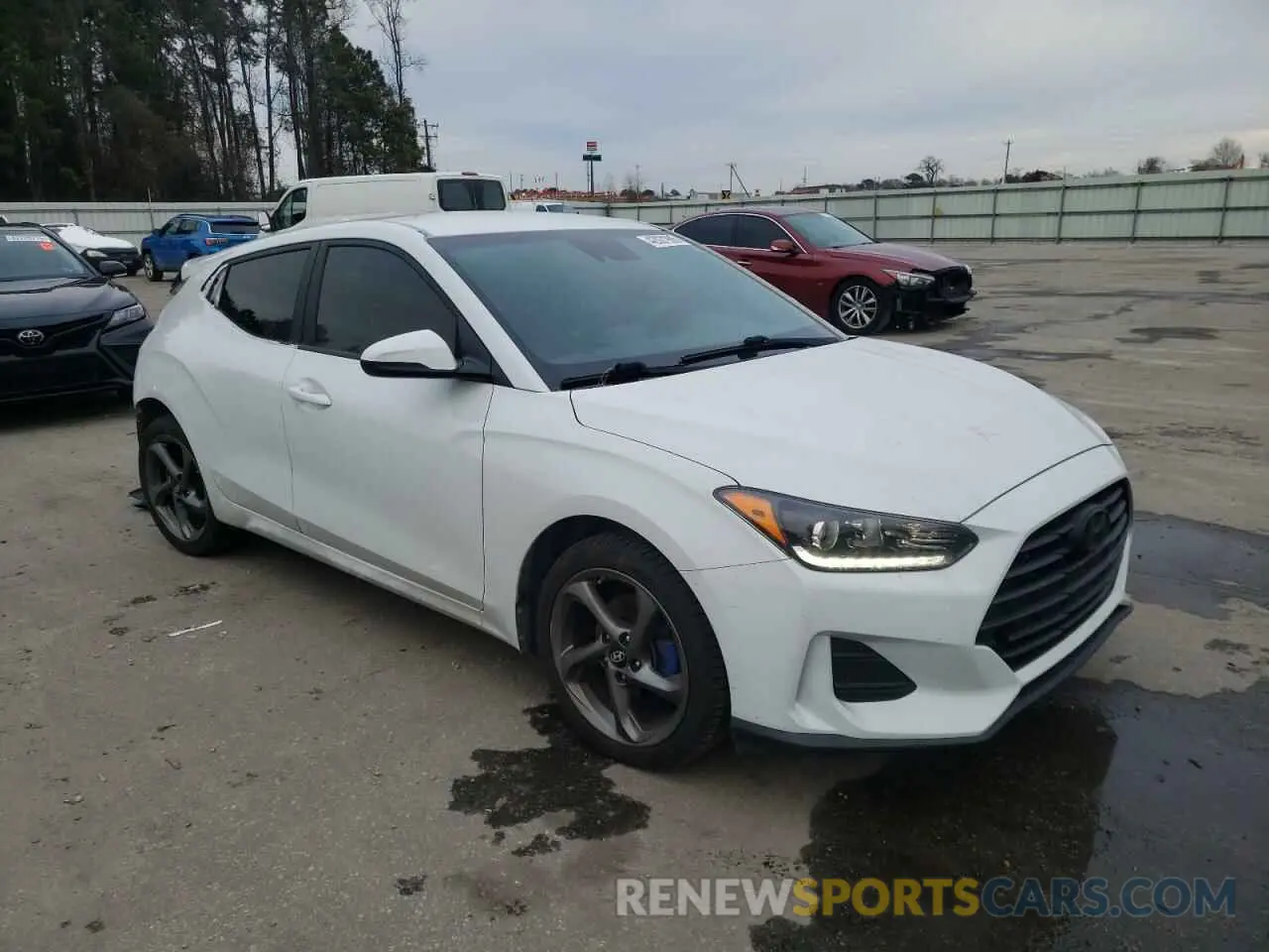 4 Photograph of a damaged car KMHTG6AF2LU022010 HYUNDAI VELOSTER 2020