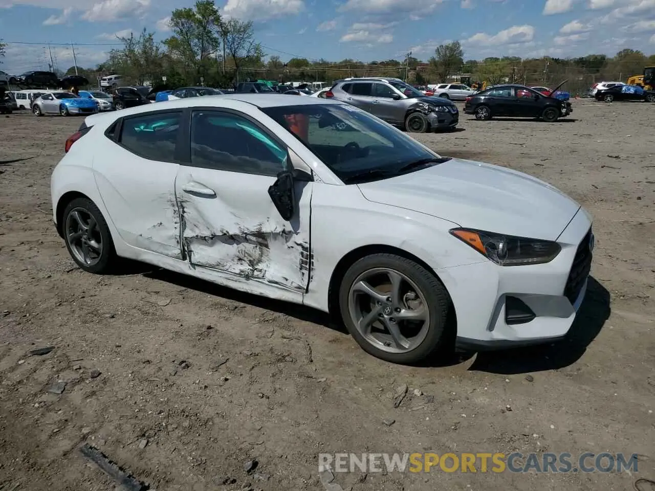 4 Photograph of a damaged car KMHTG6AF7LU024206 HYUNDAI VELOSTER 2020