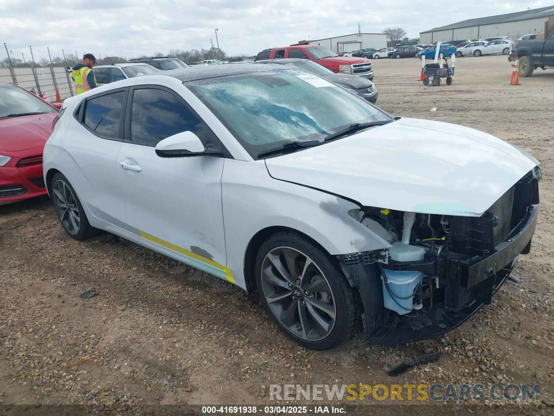 1 Photograph of a damaged car KMHTG6AF8LU022707 HYUNDAI VELOSTER 2020