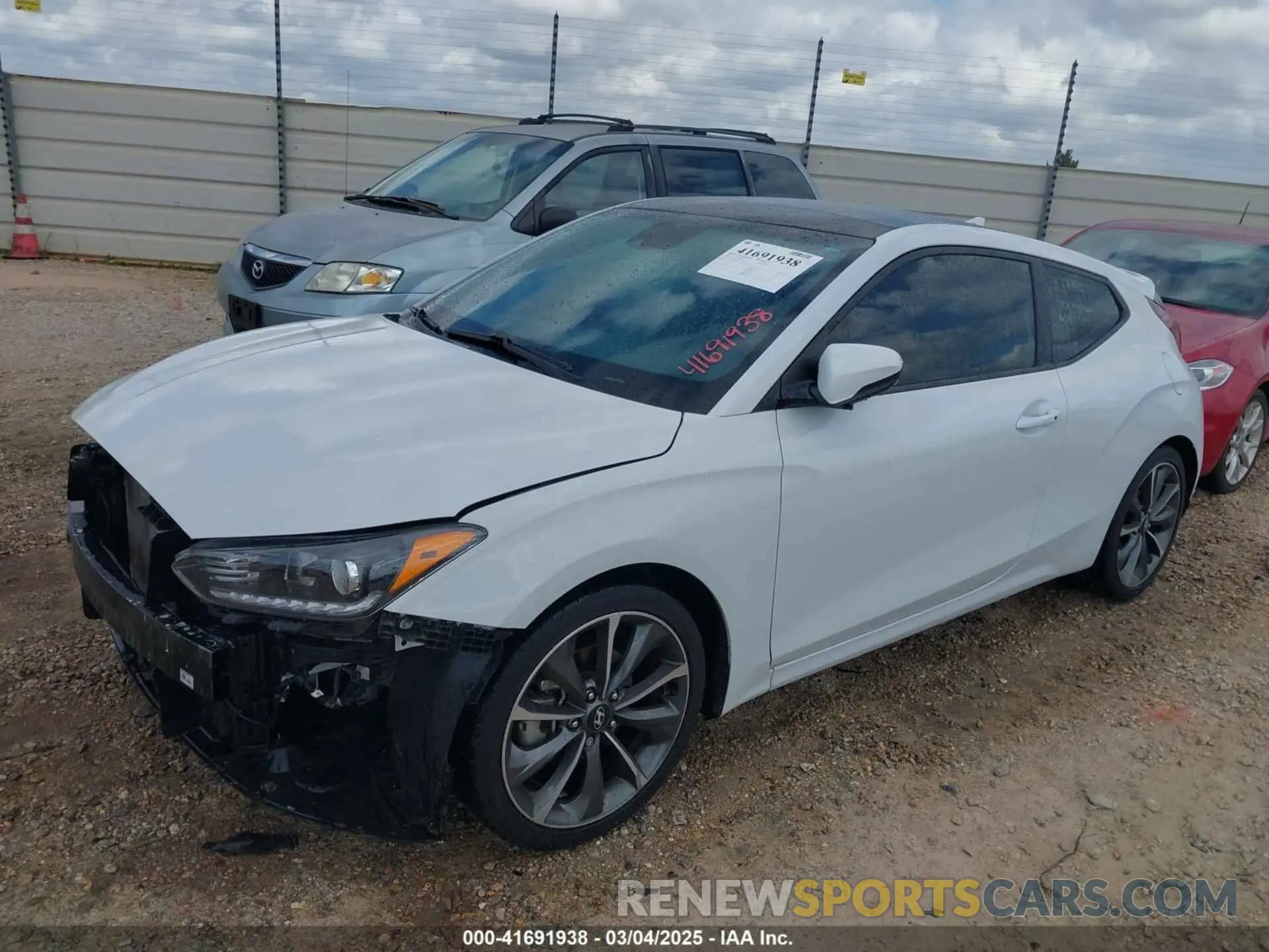 2 Photograph of a damaged car KMHTG6AF8LU022707 HYUNDAI VELOSTER 2020