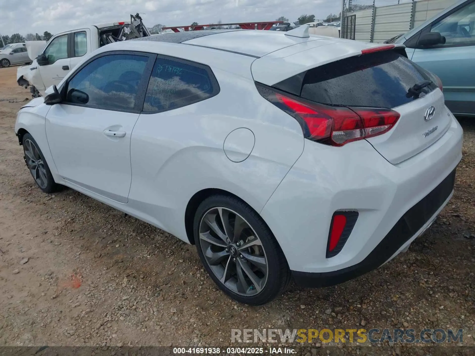 3 Photograph of a damaged car KMHTG6AF8LU022707 HYUNDAI VELOSTER 2020