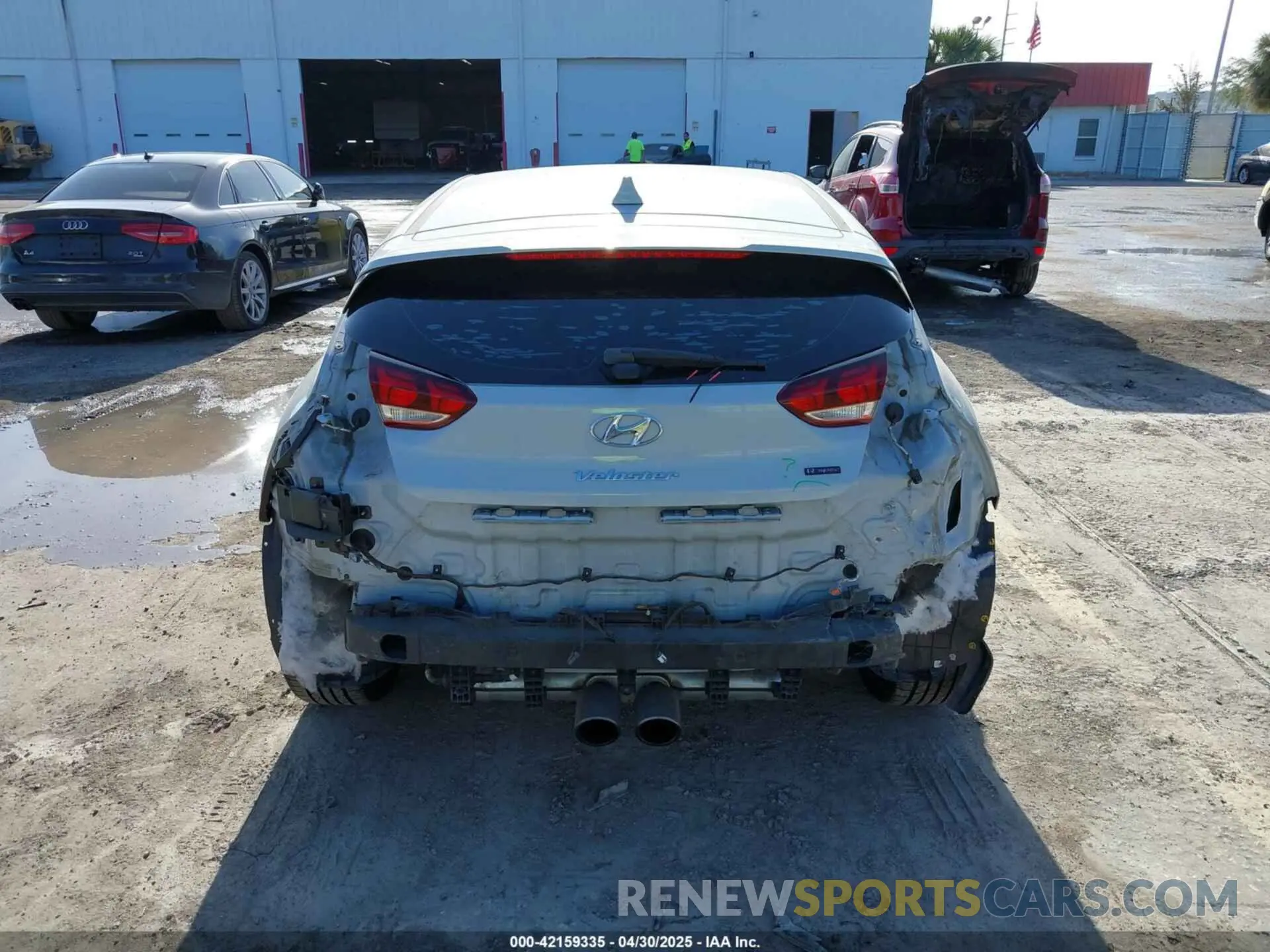 12 Photograph of a damaged car KMHTH6AB0LU026664 HYUNDAI VELOSTER 2020