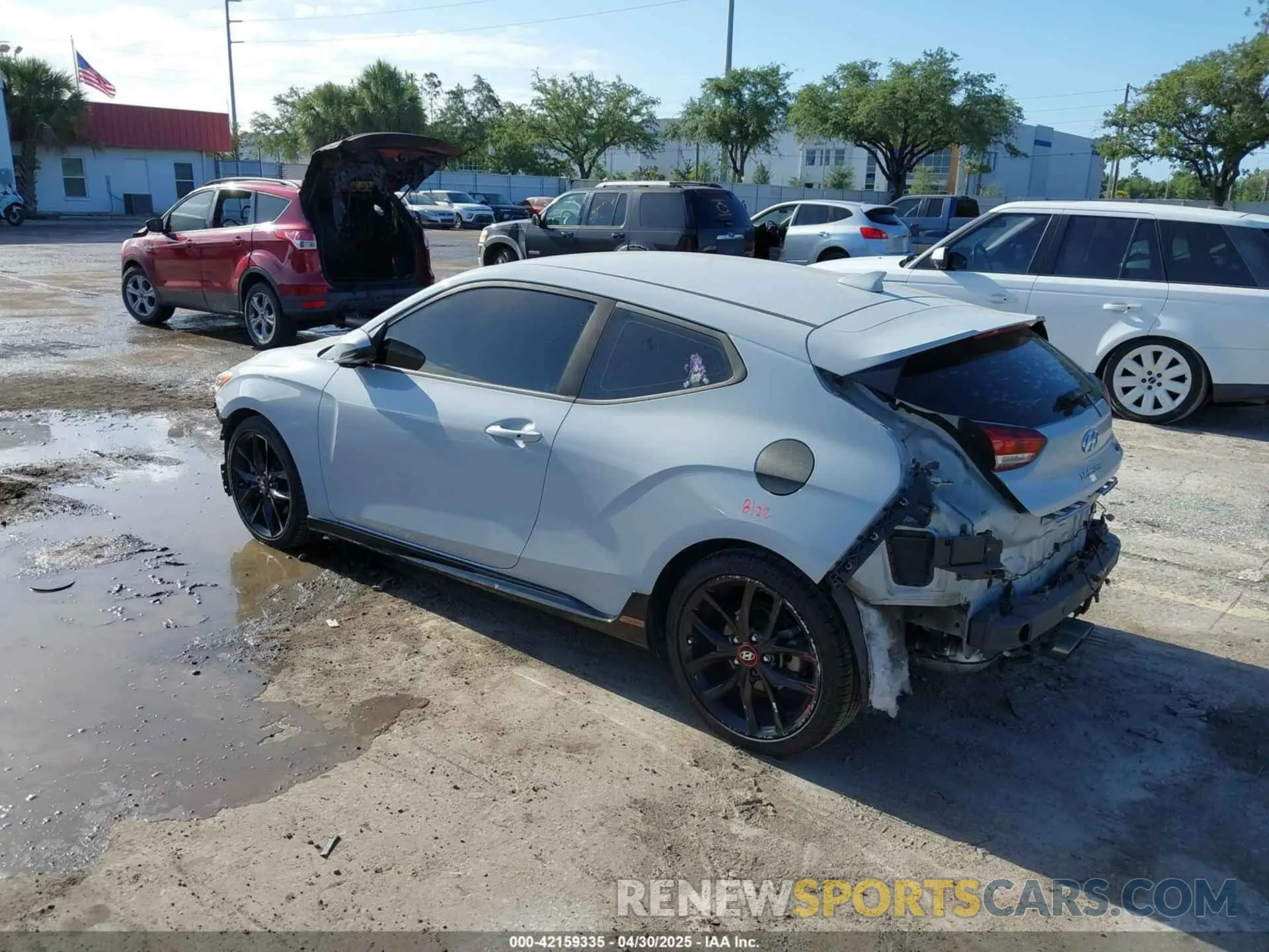 3 Photograph of a damaged car KMHTH6AB0LU026664 HYUNDAI VELOSTER 2020