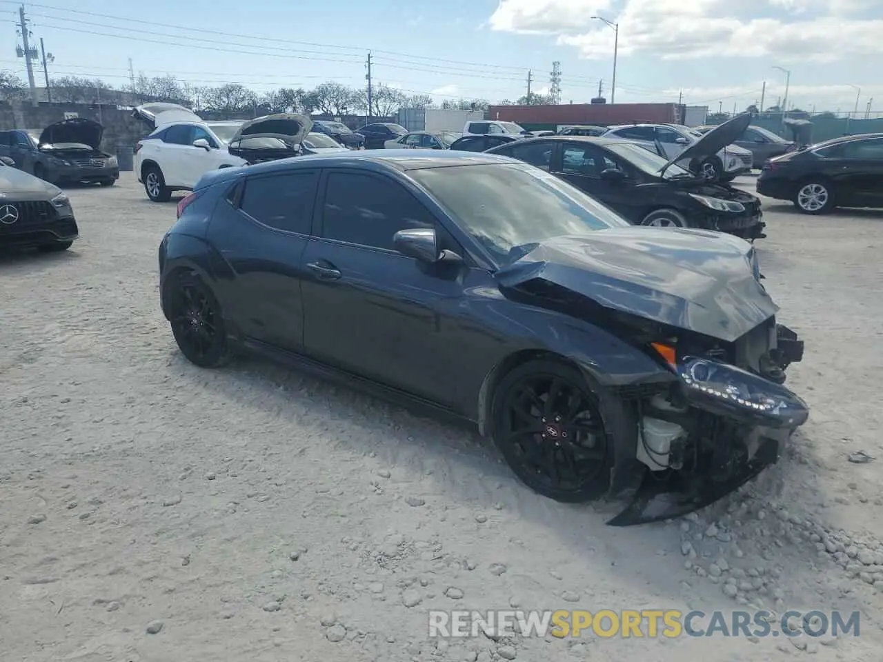 4 Photograph of a damaged car KMHTH6AB1LU031064 HYUNDAI VELOSTER 2020