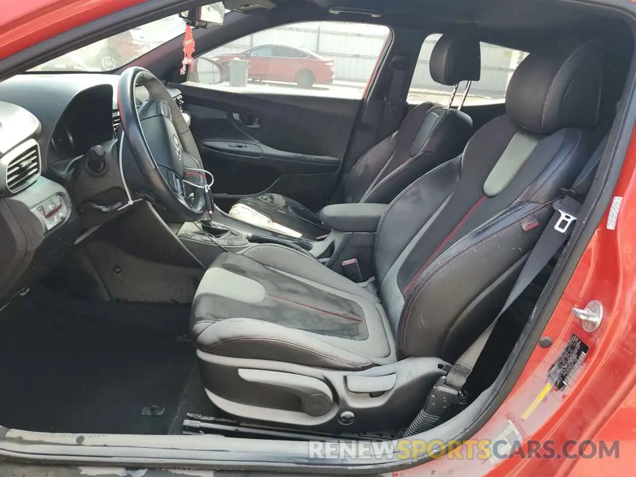 7 Photograph of a damaged car KMHTH6AB3LU027646 HYUNDAI VELOSTER 2020