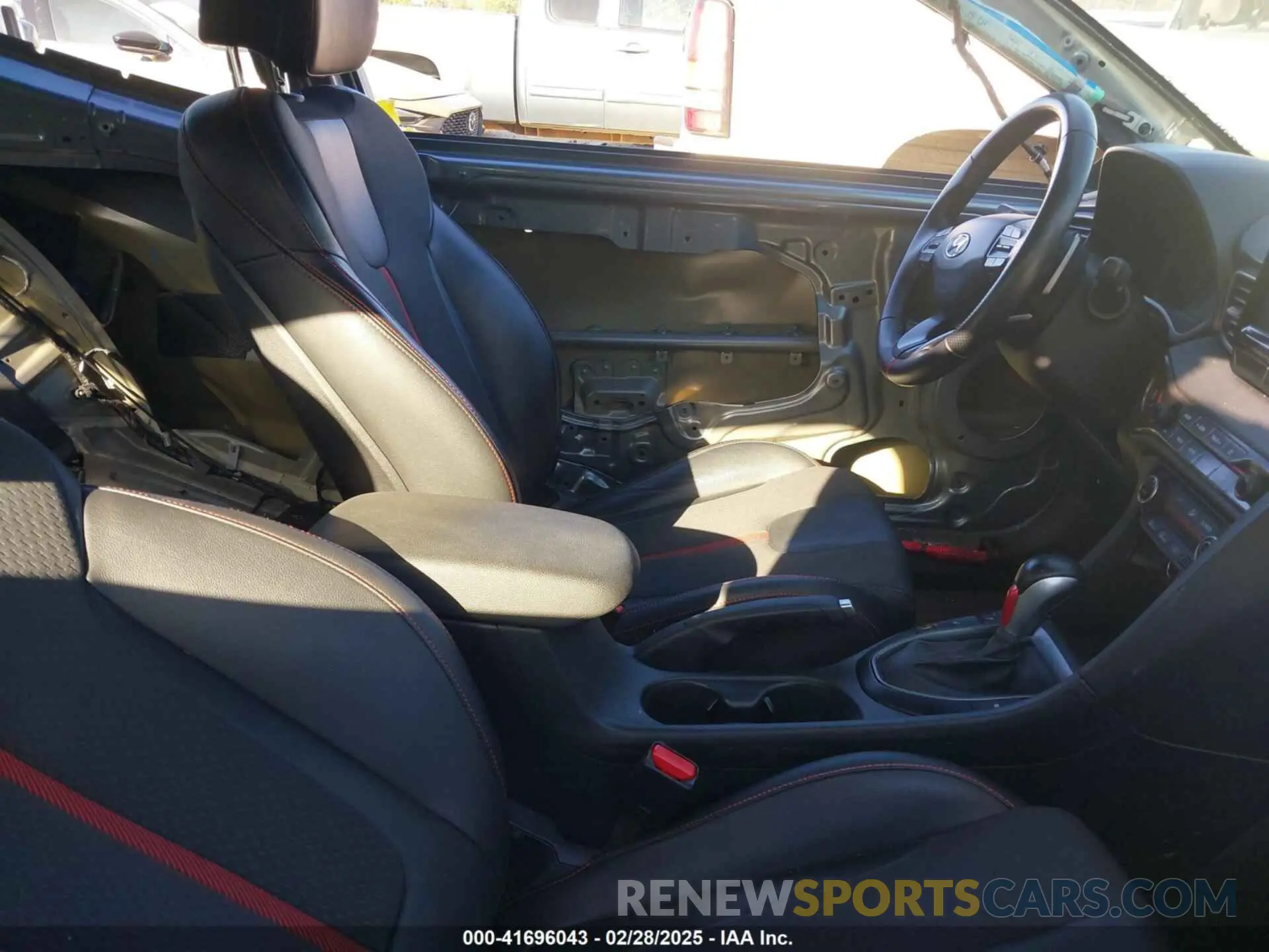 5 Photograph of a damaged car KMHTH6AB7LU026497 HYUNDAI VELOSTER 2020