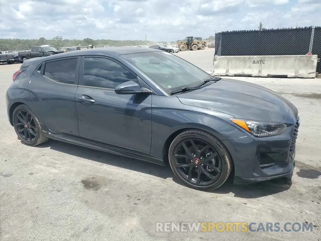 4 Photograph of a damaged car KMHTH6AB9LU031555 HYUNDAI VELOSTER 2020