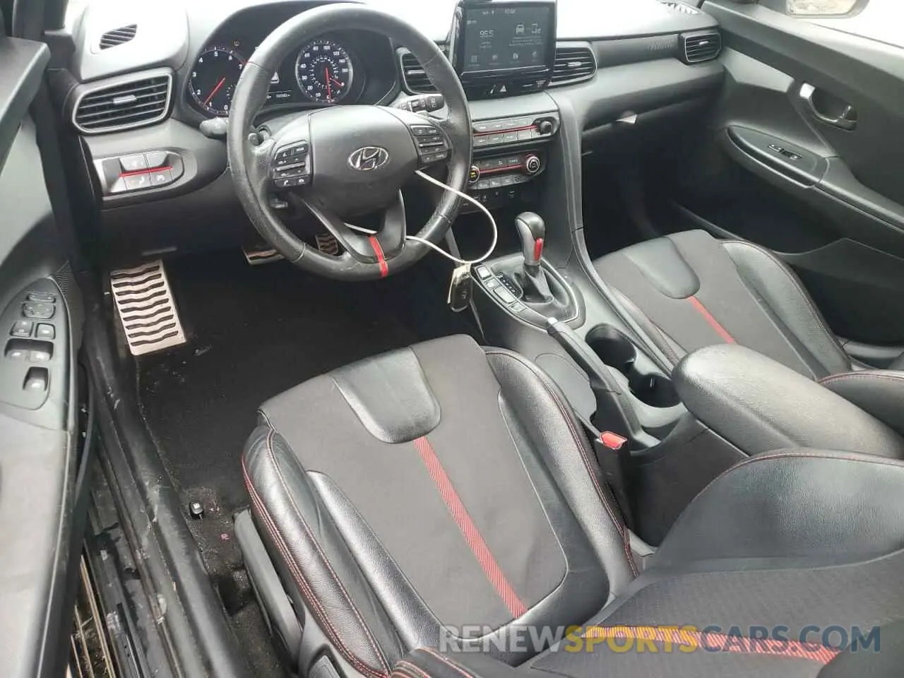 8 Photograph of a damaged car KMHTH6ABXLU026607 HYUNDAI VELOSTER 2020