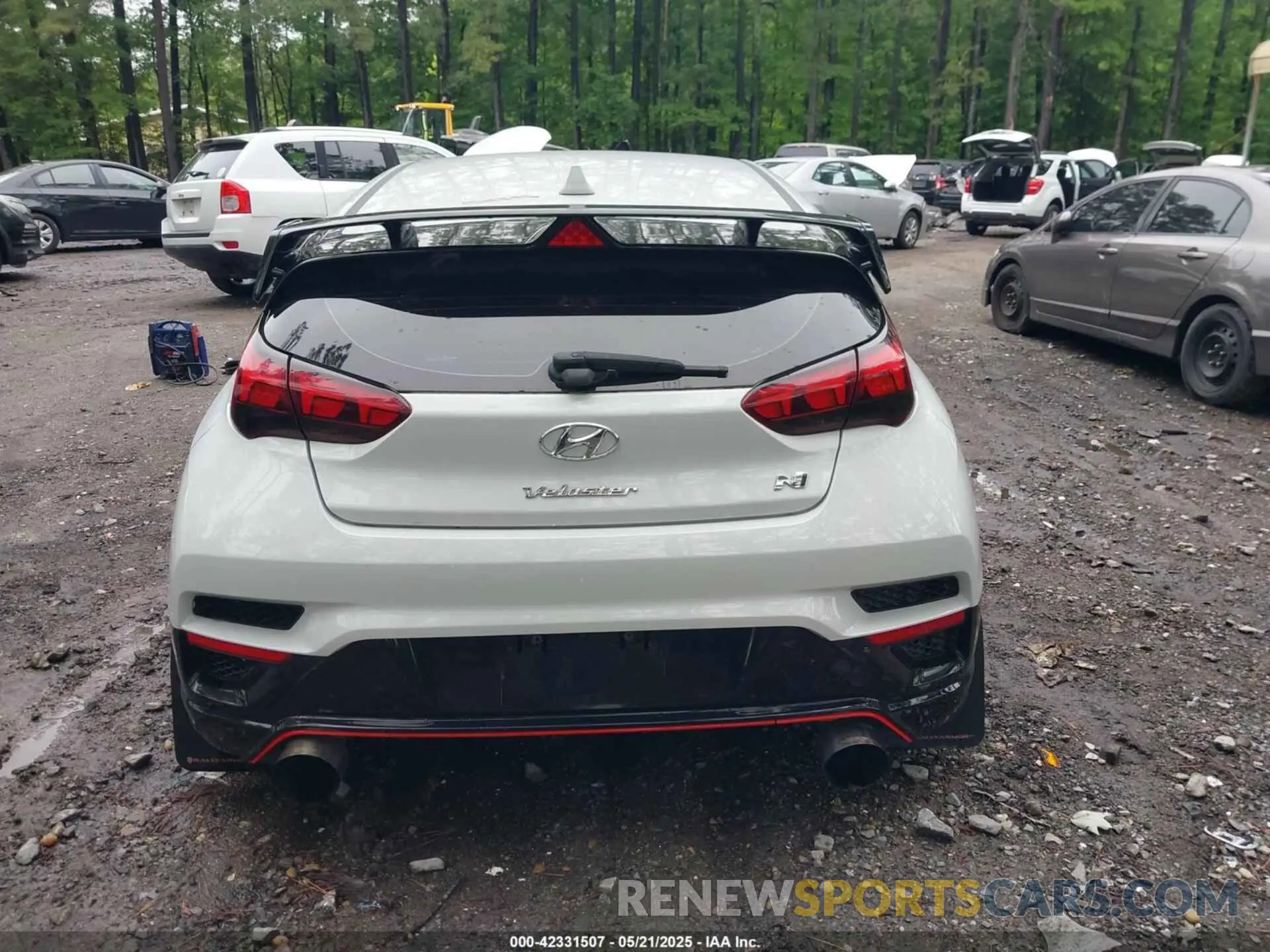 16 Photograph of a damaged car KMHT36AHXLU003718 HYUNDAI VELOSTER N 2020