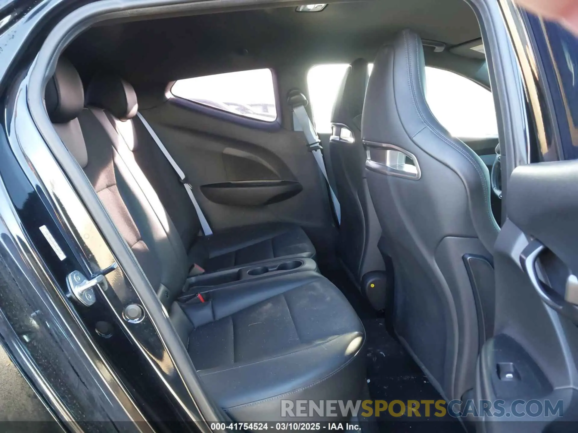 8 Photograph of a damaged car KMHT36AH3MU010222 HYUNDAI VELOSTER N 2021